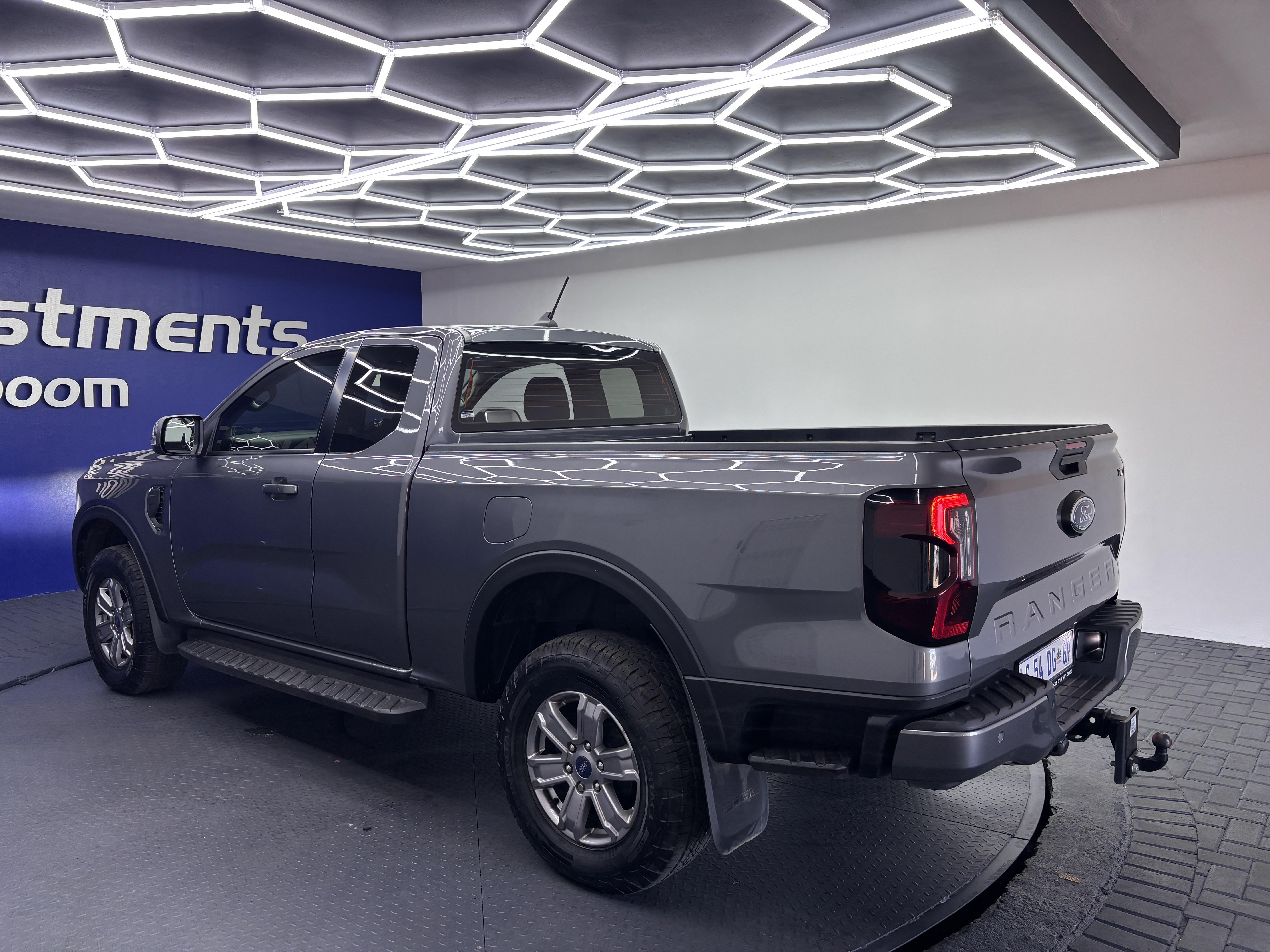 FORD RANGER 2.0D BI TURBO XLT HR A/T 4X4 SUPER CAB P/U