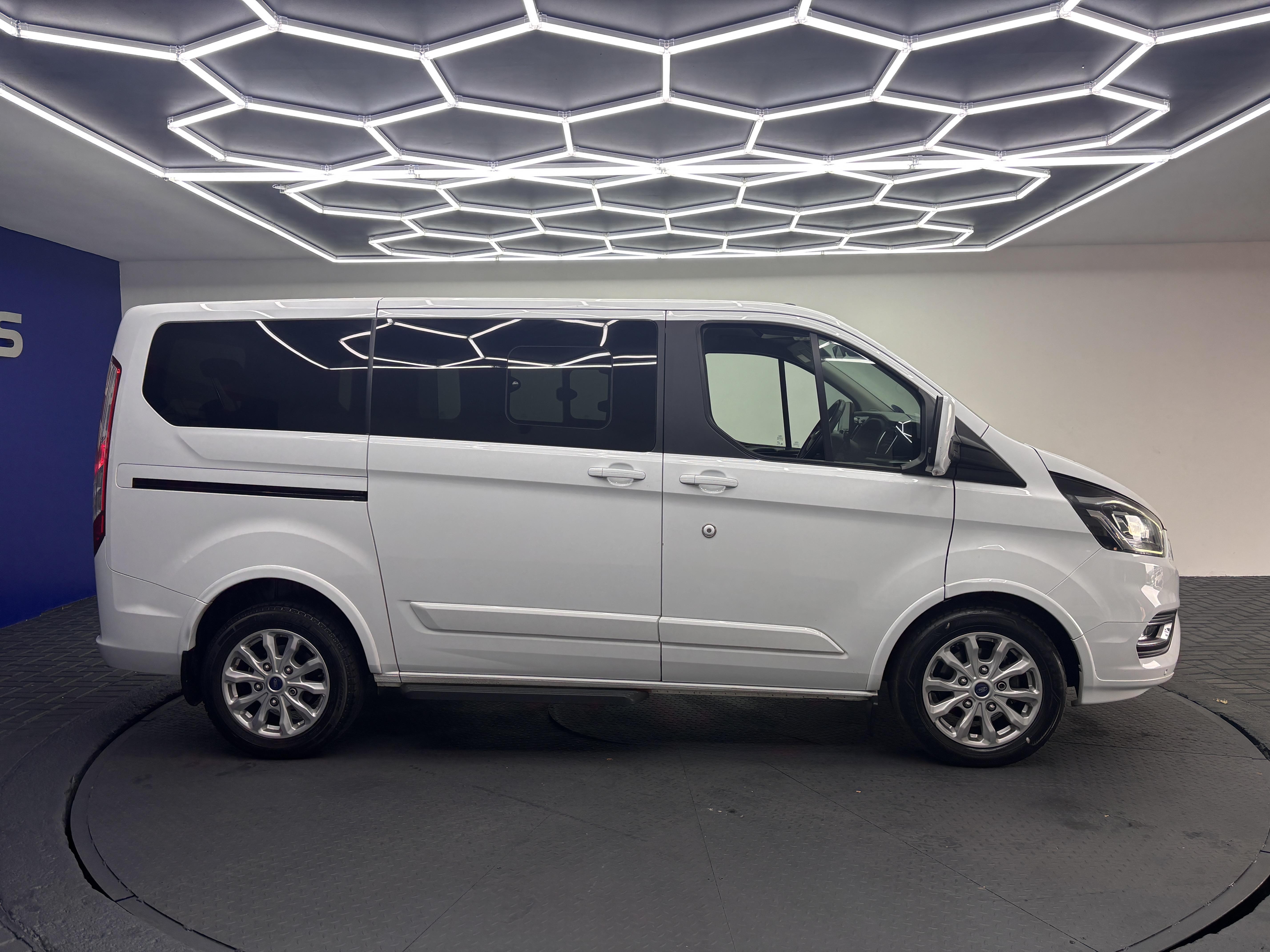 FORD TOURNEO CUSTOM LTD 2.0TDCI A/T (136KW)