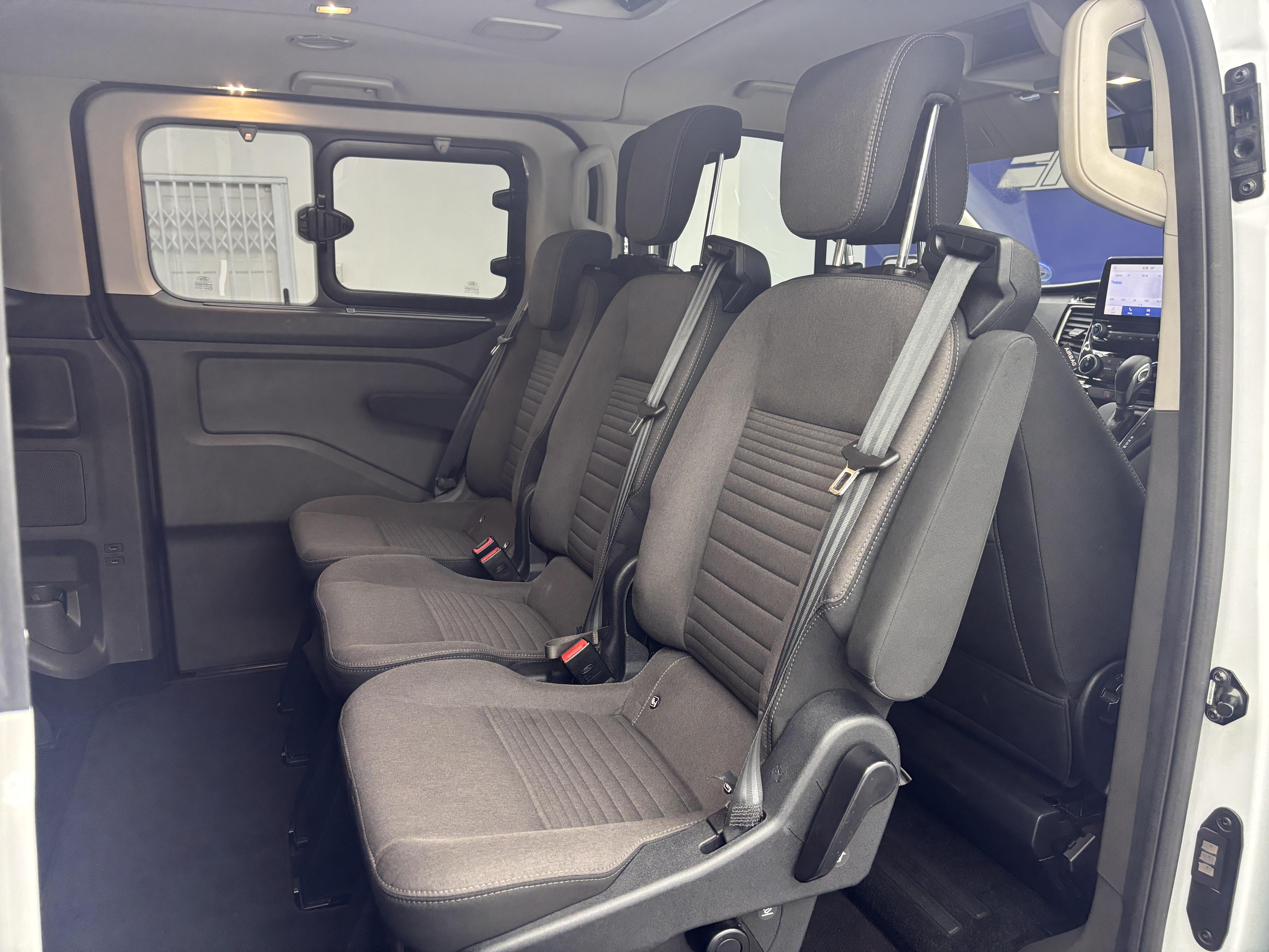 FORD TOURNEO CUSTOM LTD 2.0TDCI A/T (136KW)