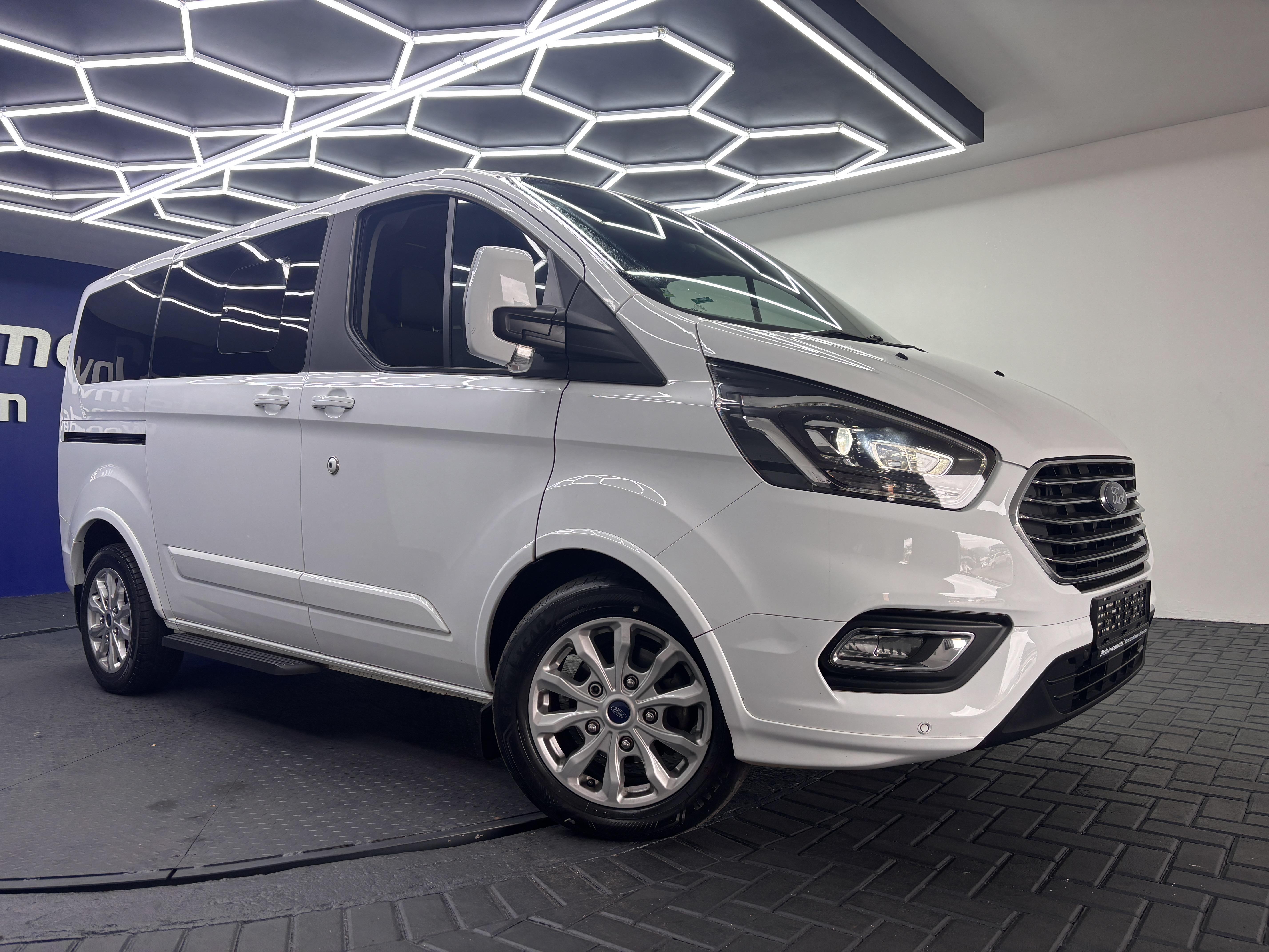 FORD TOURNEO CUSTOM LTD 2.0TDCI A/T (136KW)