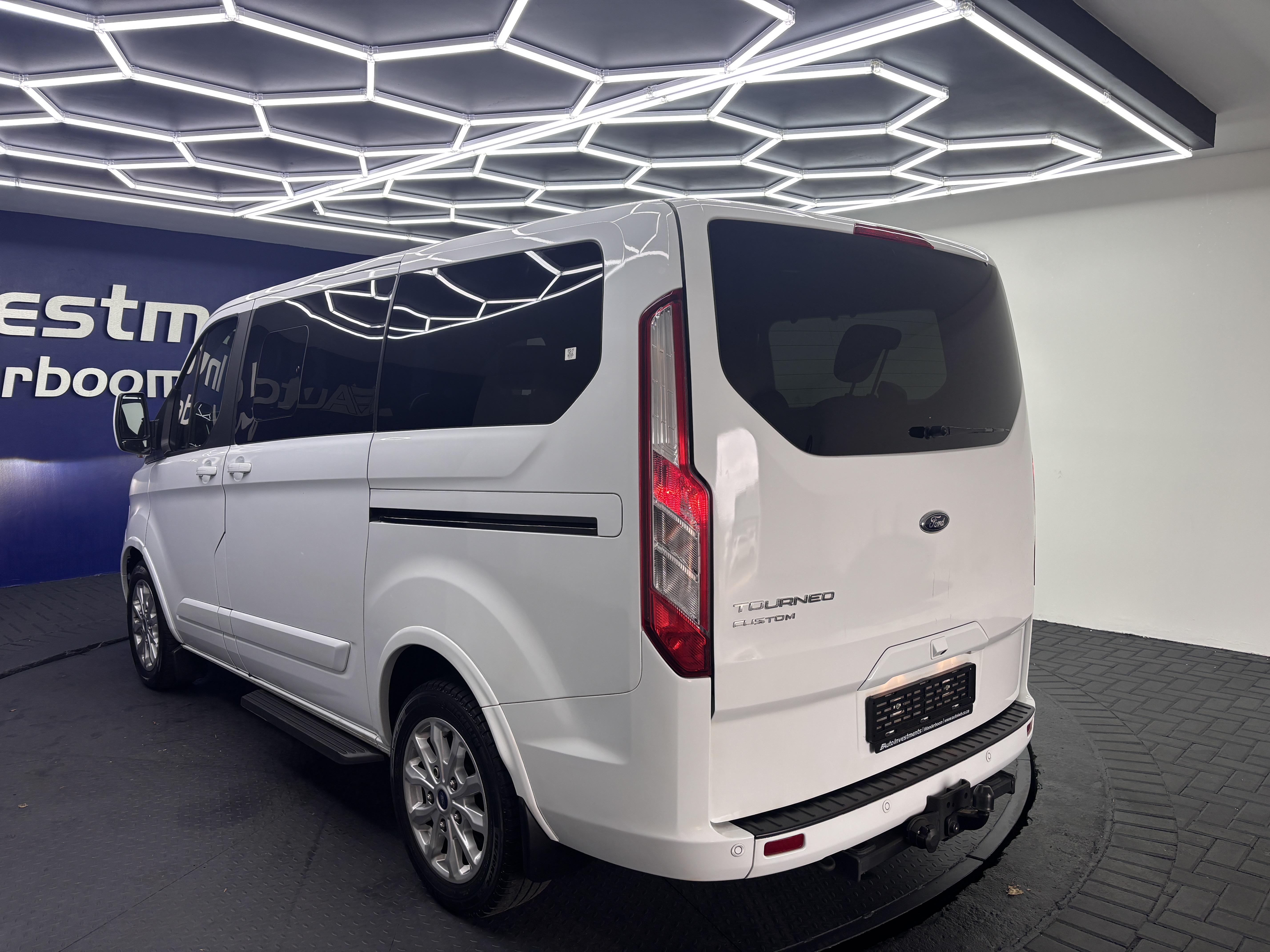 FORD TOURNEO CUSTOM LTD 2.0TDCI A/T (136KW)