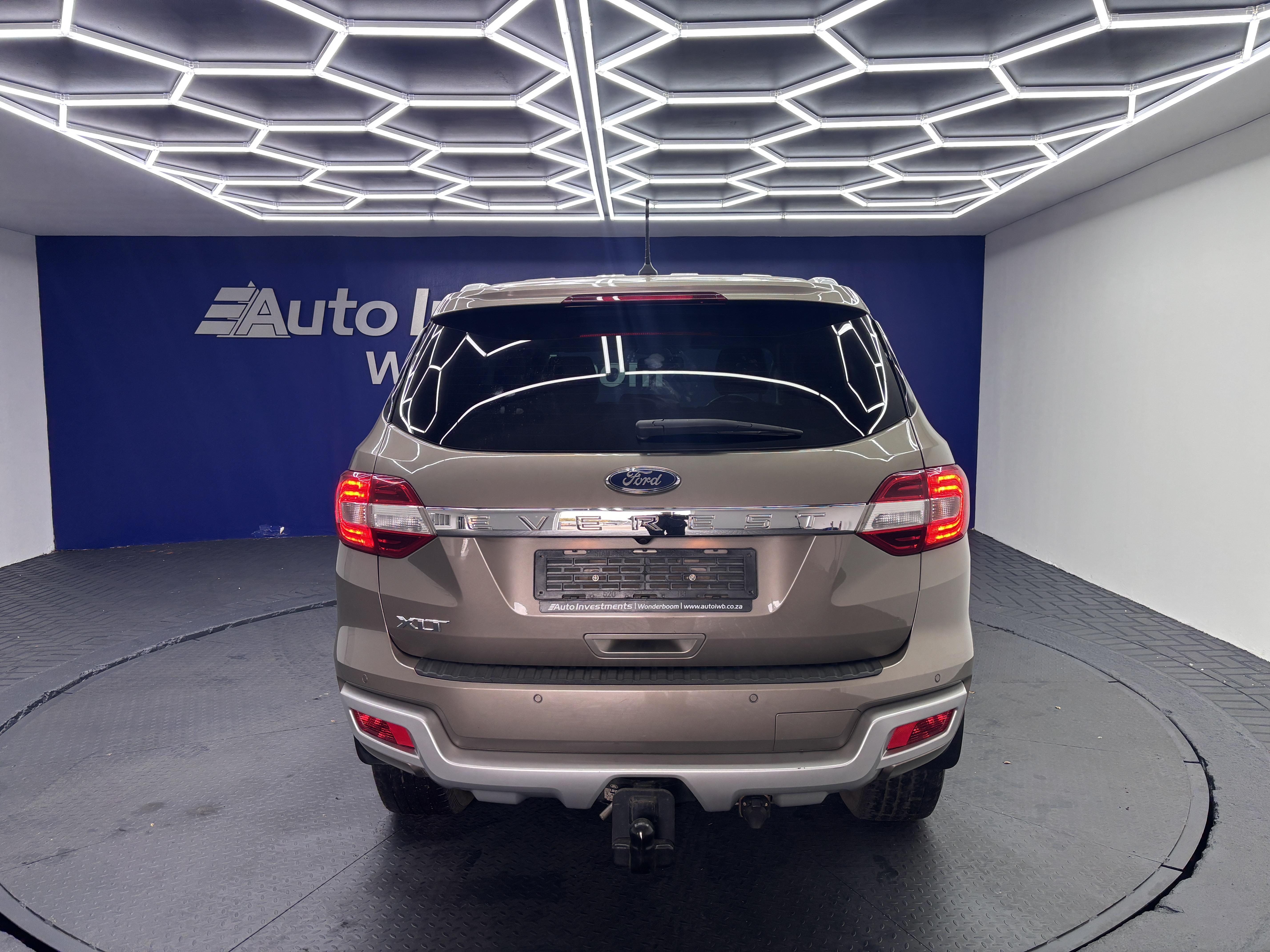 FORD EVEREST 2.0D BI-TURBO XLT A/T
