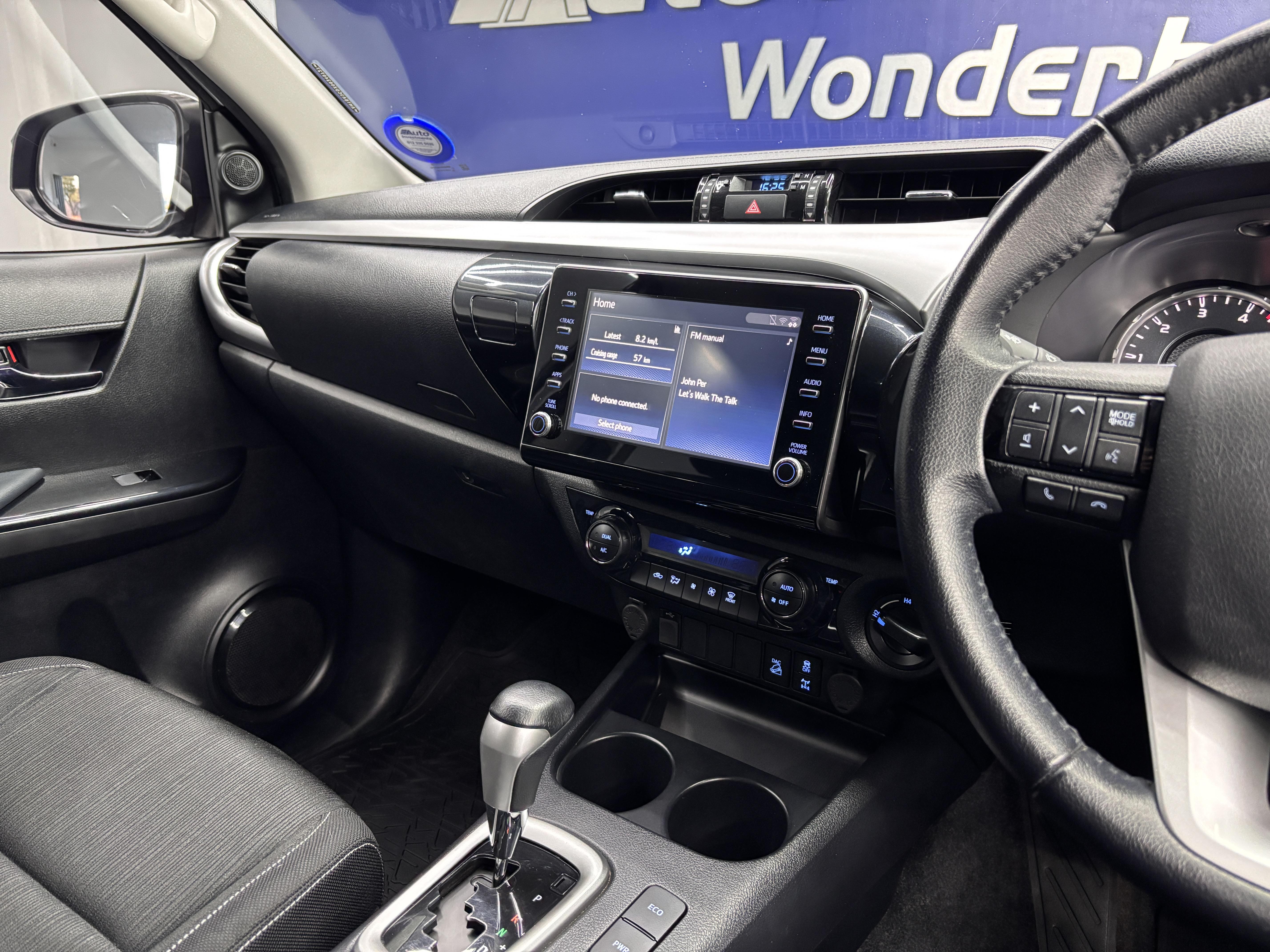 TOYOTA HILUX 2.8 GD-6 RAIDER 4X4 A/T P/U D/C