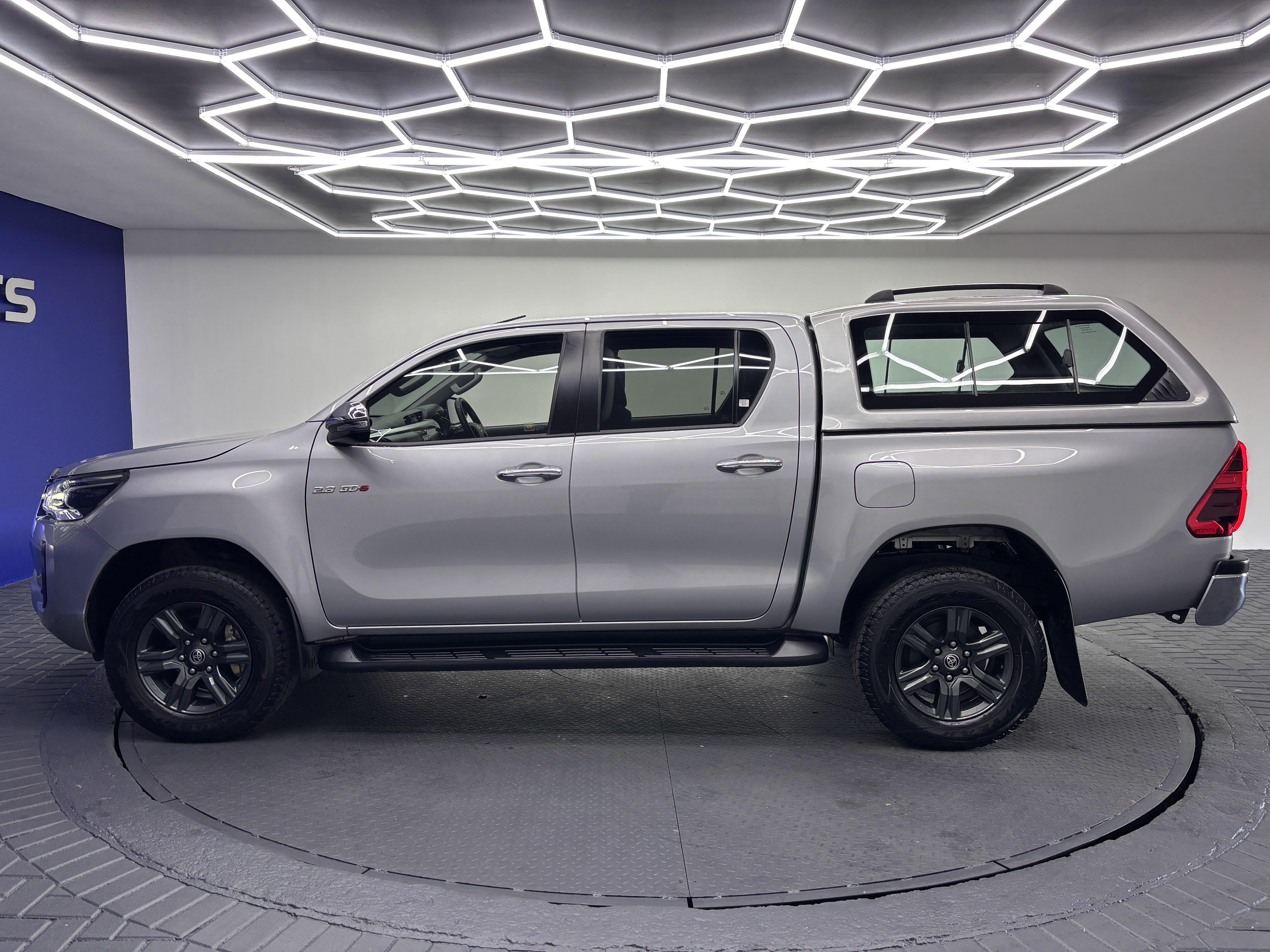TOYOTA HILUX 2.8 GD-6 RAIDER 4X4 A/T P/U D/C