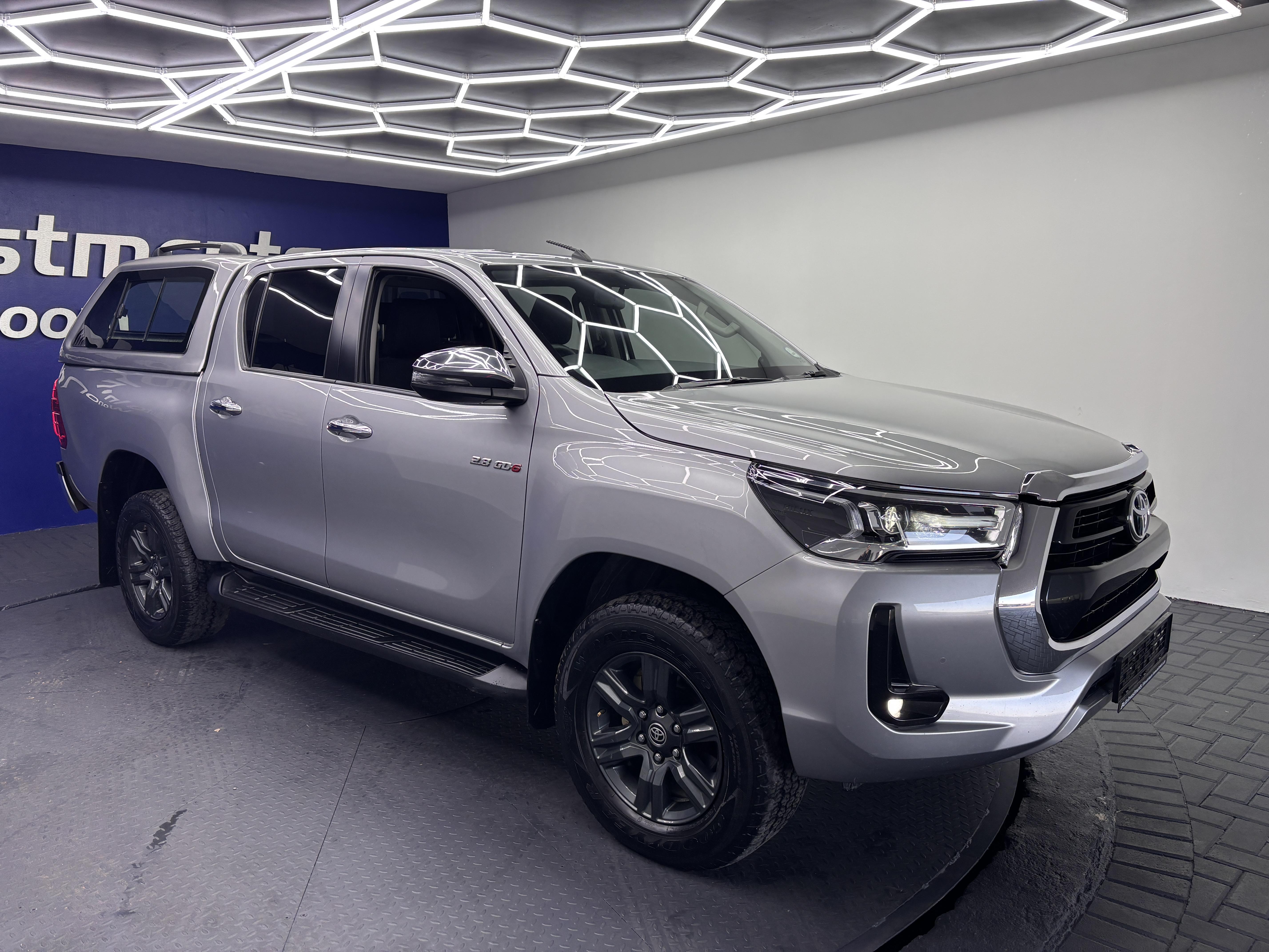 TOYOTA HILUX 2.8 GD-6 RAIDER 4X4 A/T P/U D/C
