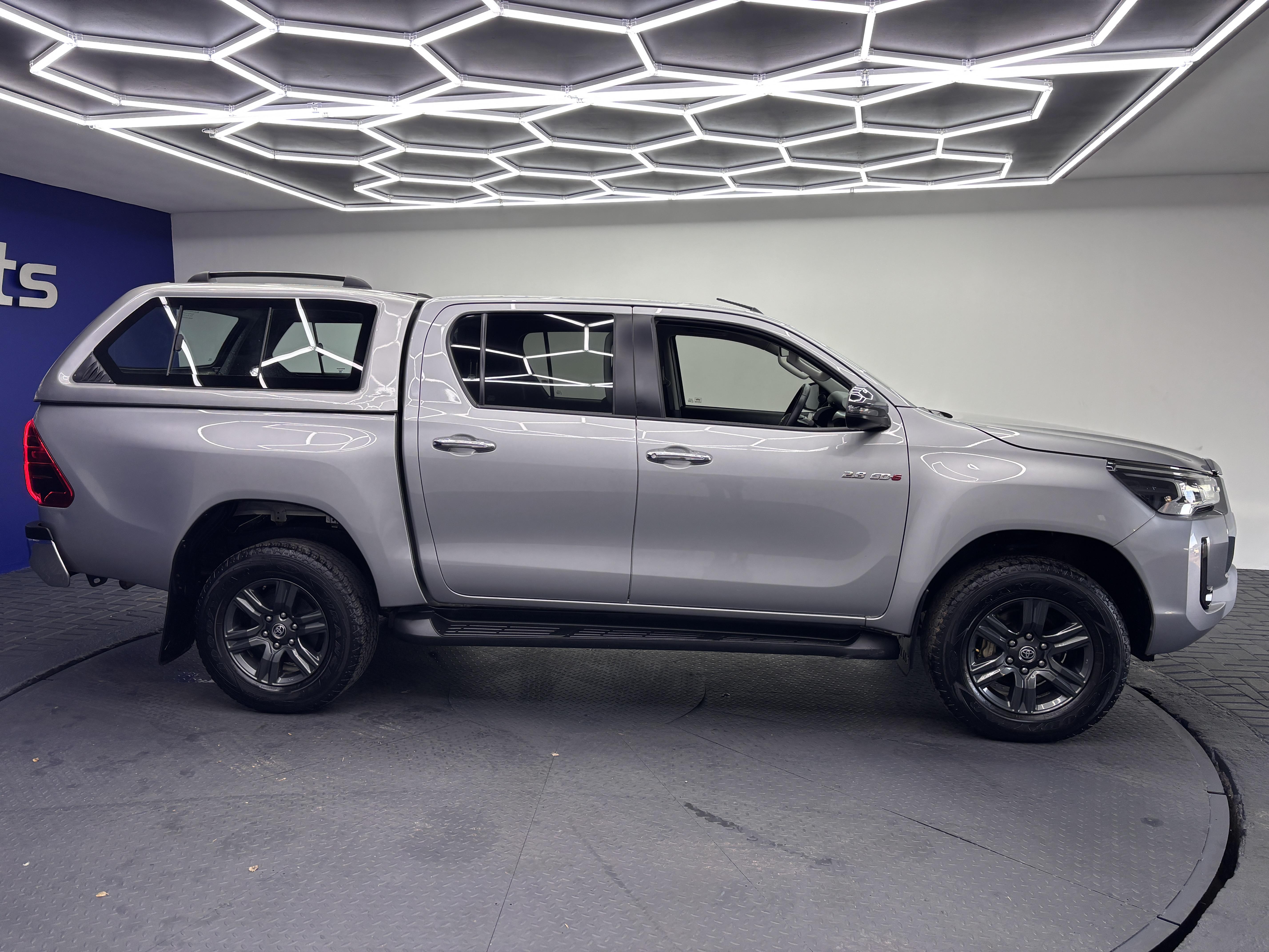 TOYOTA HILUX 2.8 GD-6 RAIDER 4X4 A/T P/U D/C
