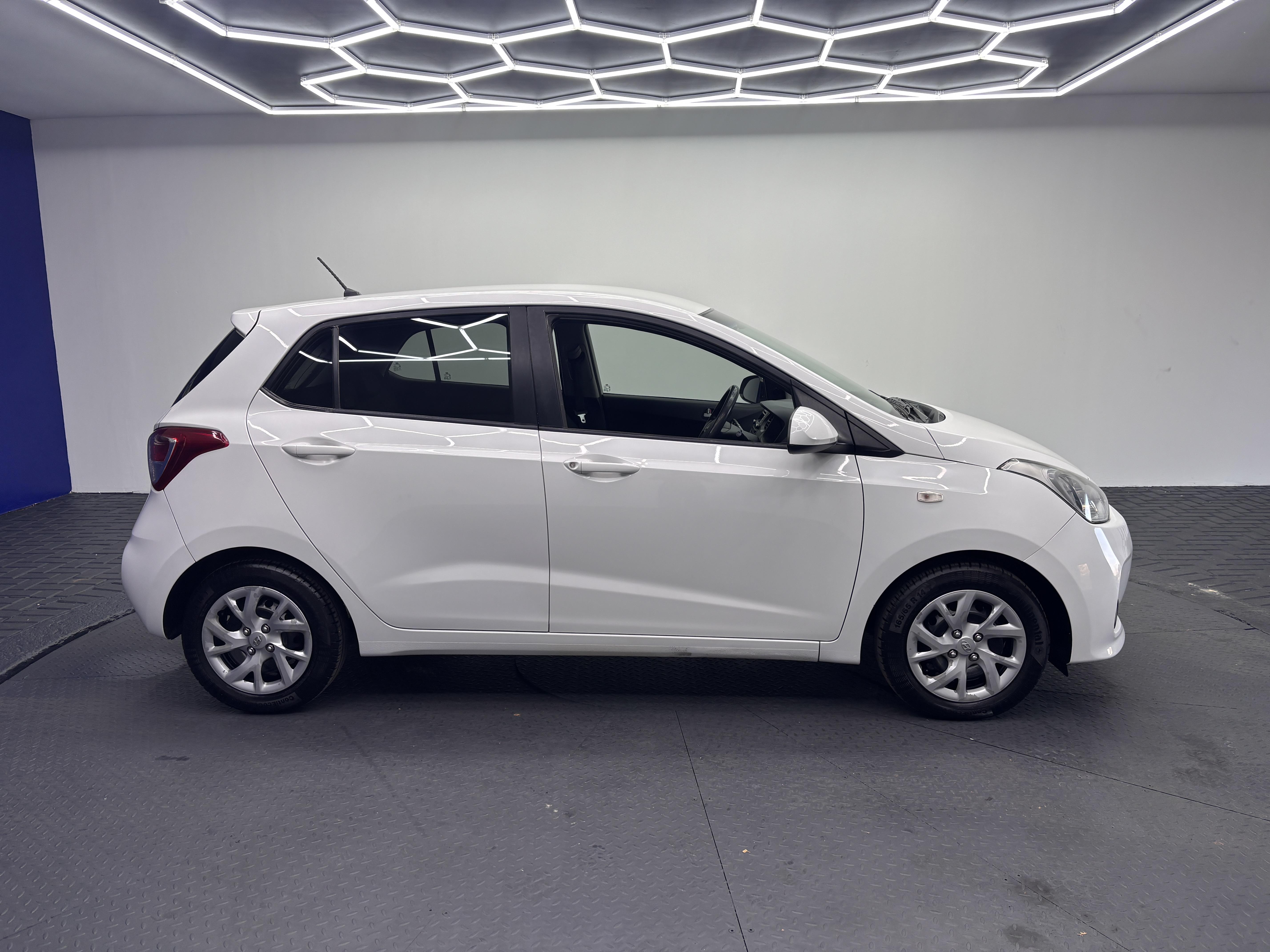 HYUNDAI I10 GRAND  1.0 MOTION A/T - 6