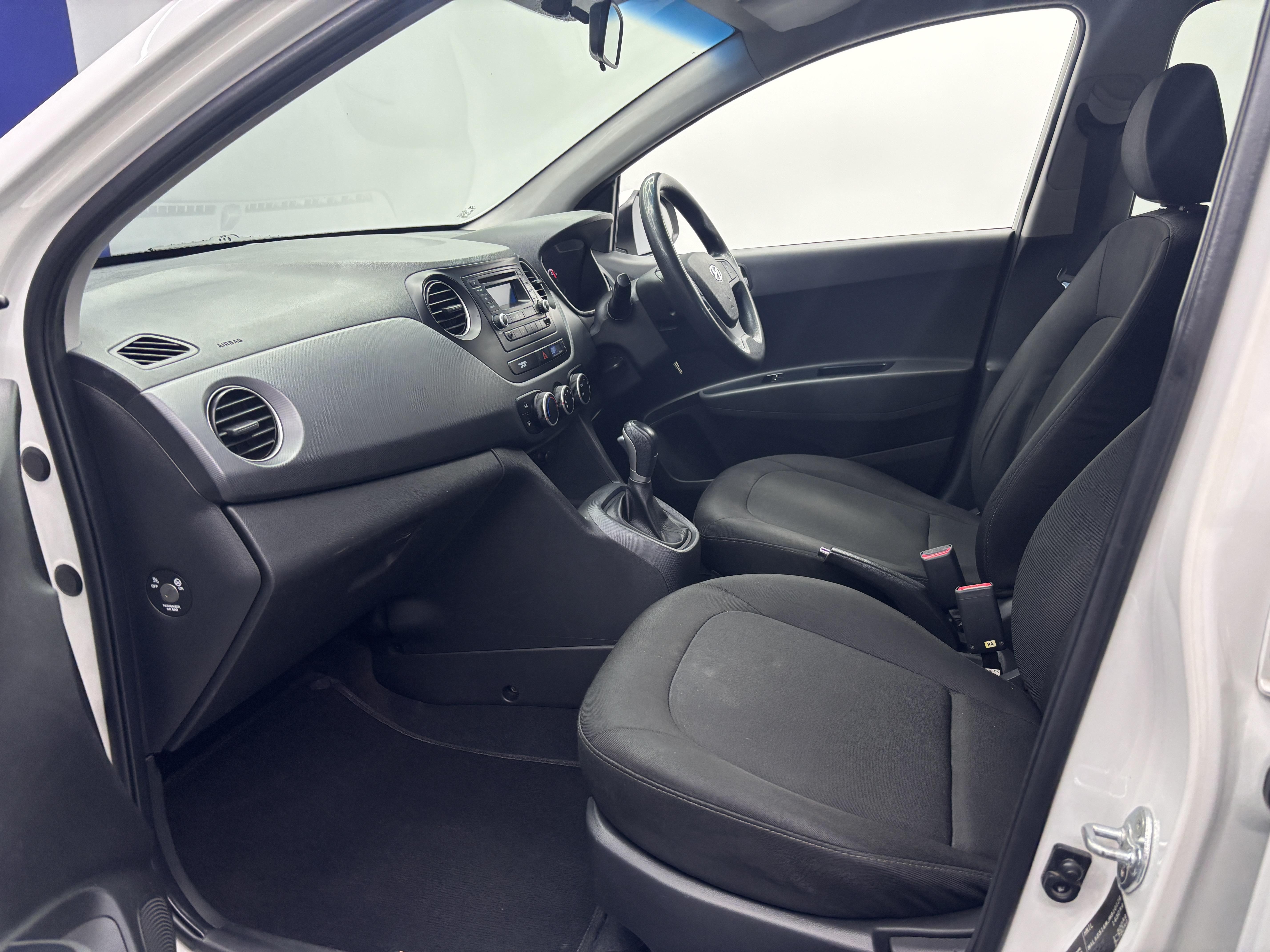 HYUNDAI I10 GRAND  1.0 MOTION A/T - 17