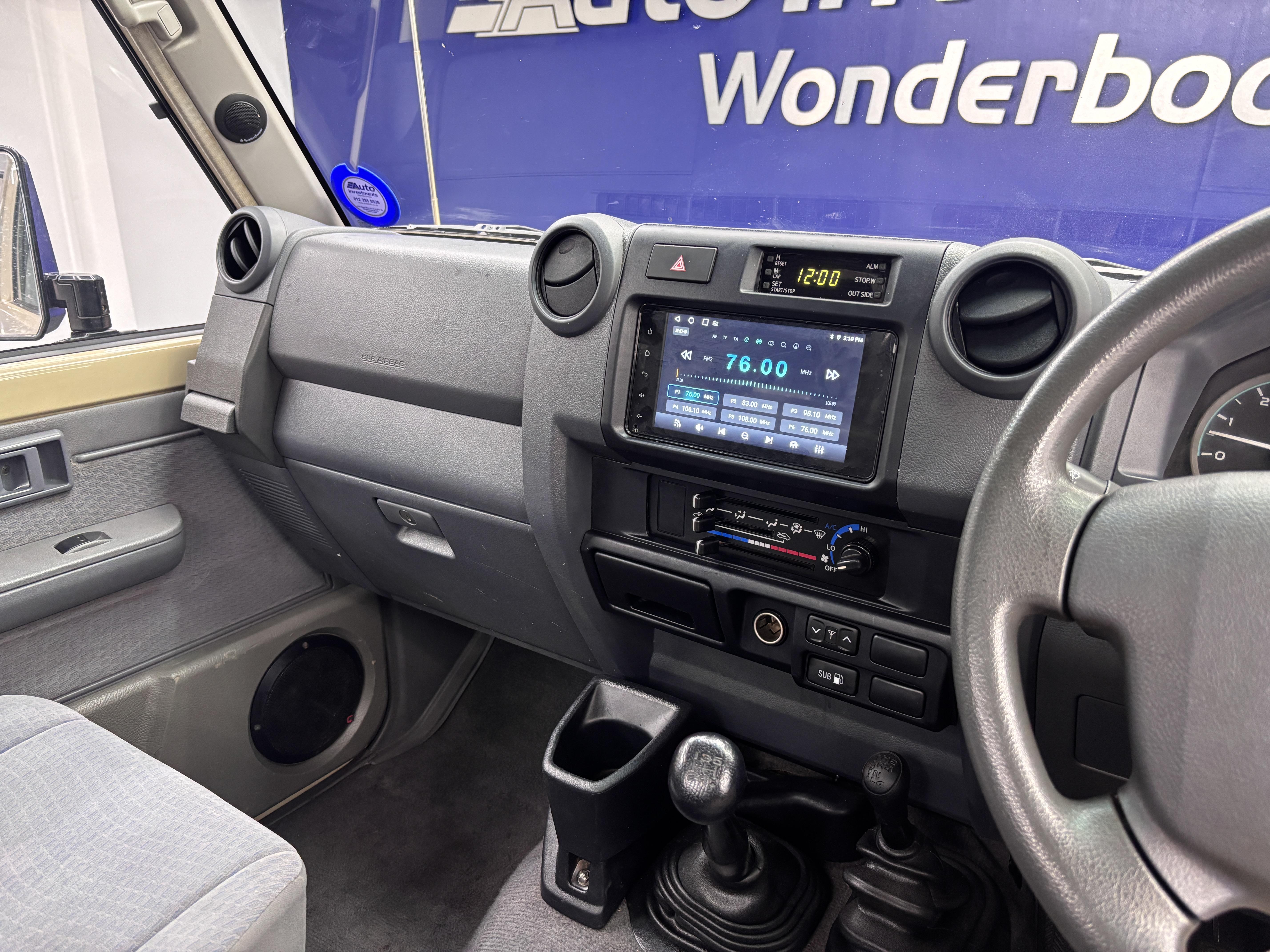 TOYOTA LAND CRUISER PICK UP LAND CRUISER 79 4.5D 70TH ED P/U S/C
