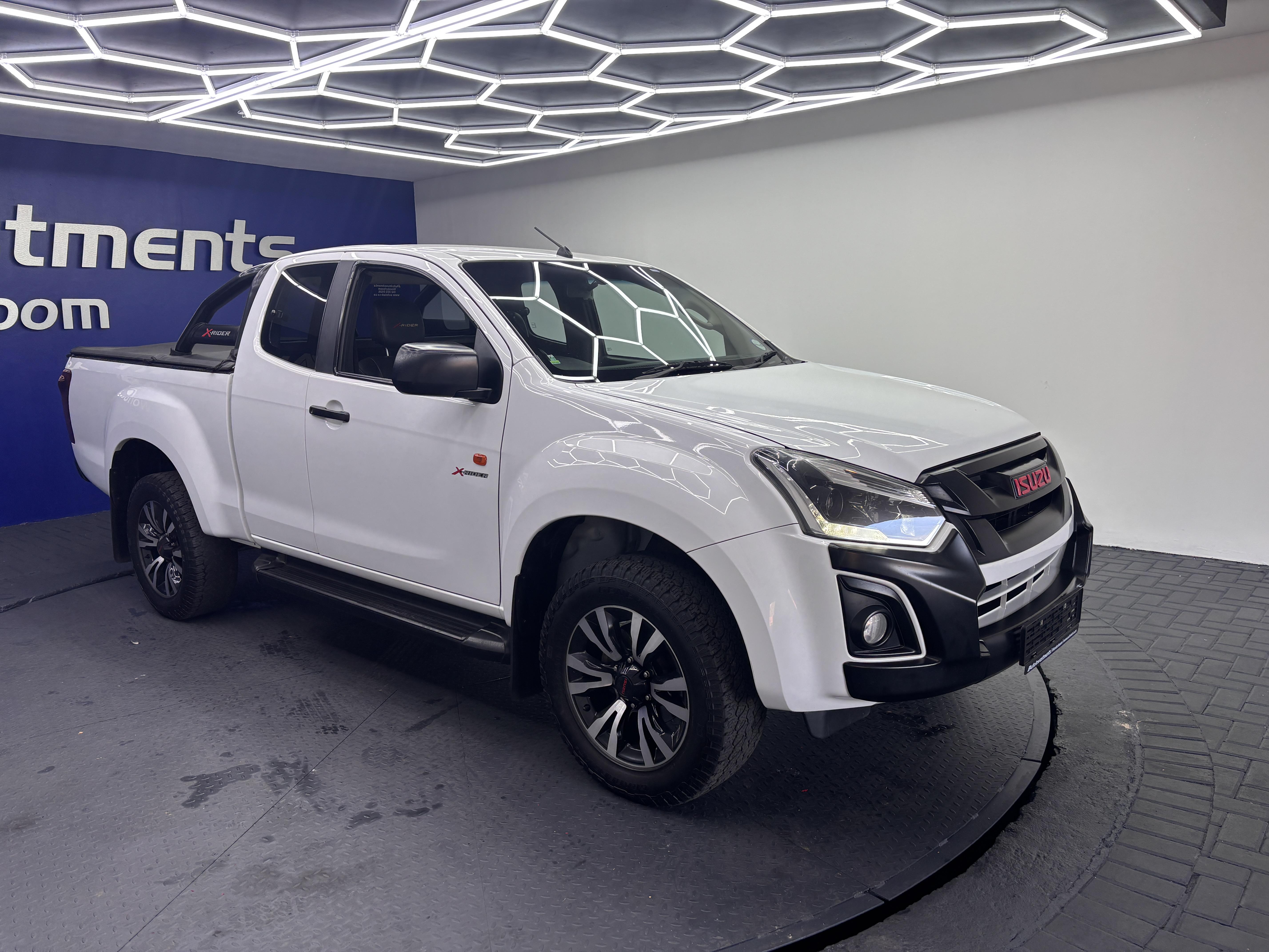 ISUZU D-MAX 250 HO X-RIDER A/T E/CAB P/U
