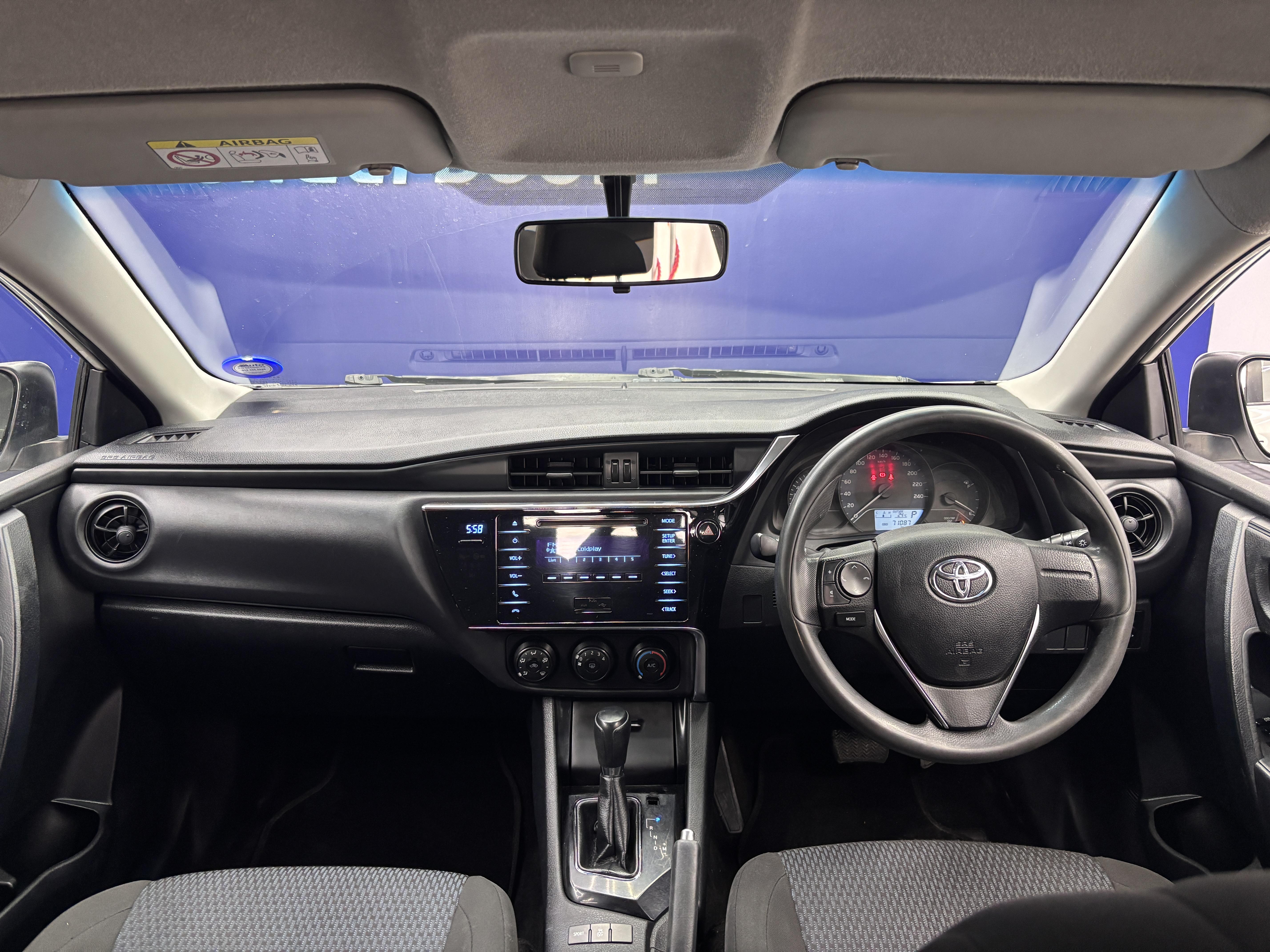 TOYOTA COROLLA QUEST PLUS 1.8 CVT - 15