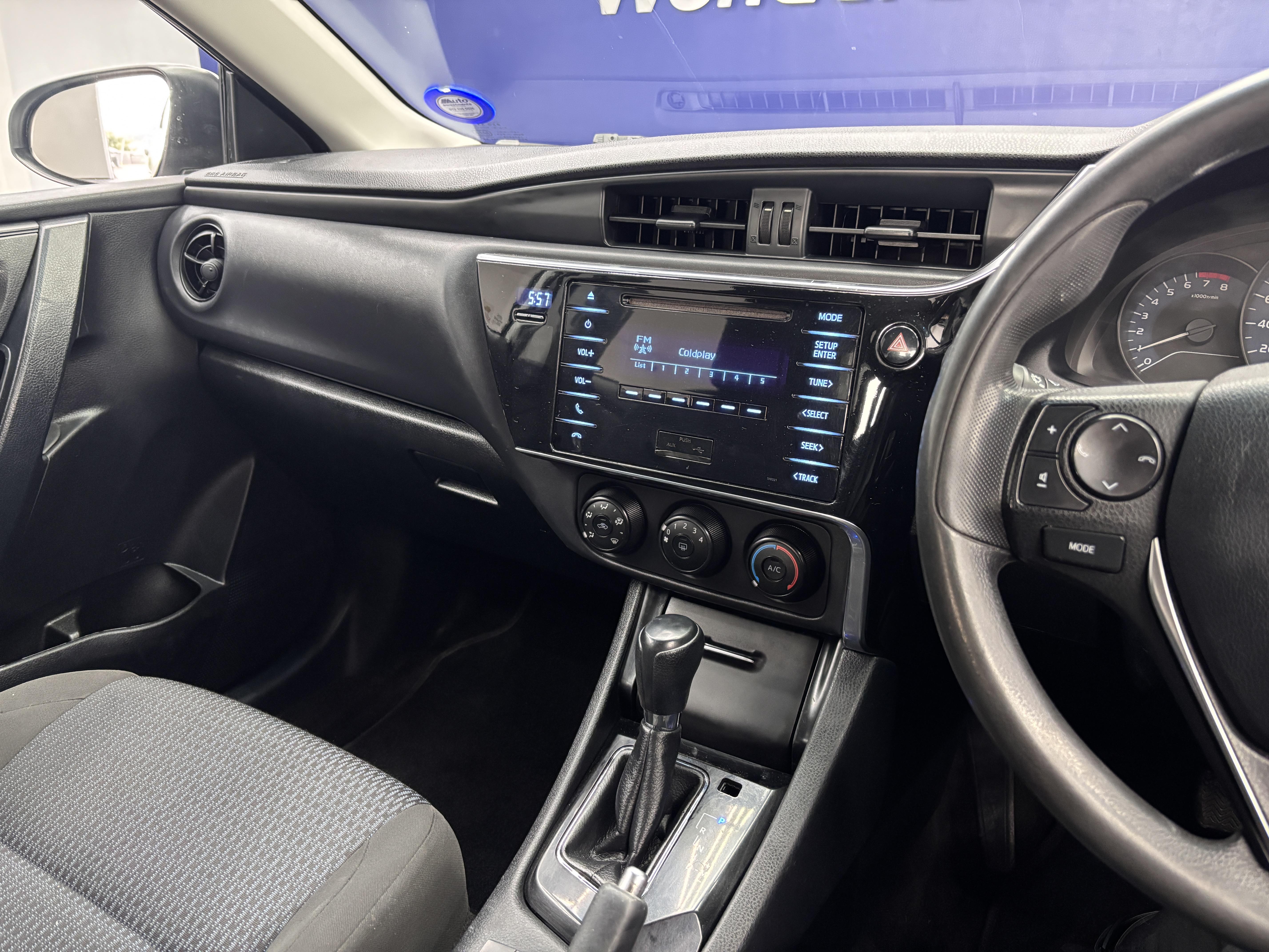 TOYOTA COROLLA QUEST PLUS 1.8 CVT - 13