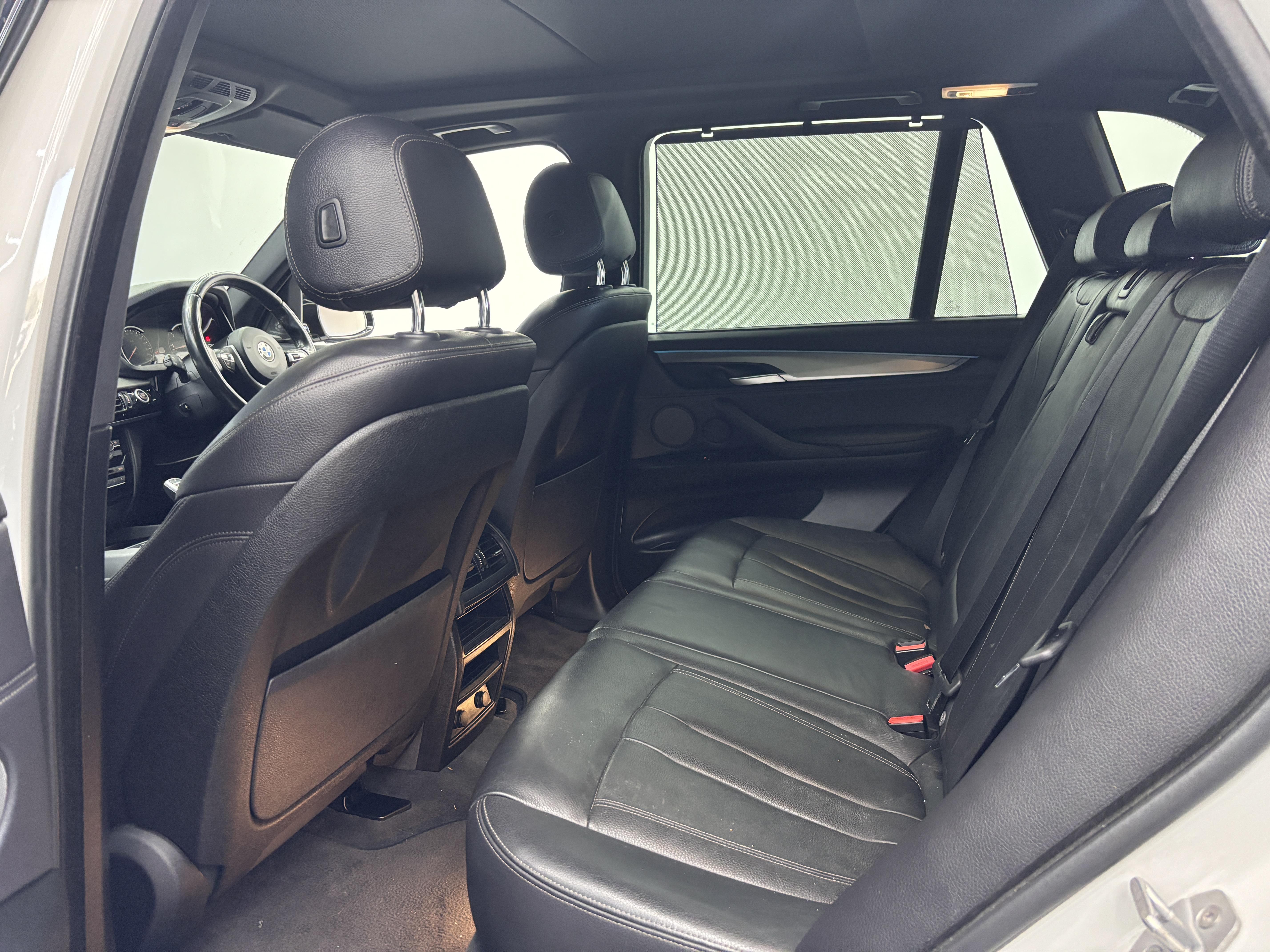 BMW X5 XDRIVE40D M-SPORT A/T (F15) - 16