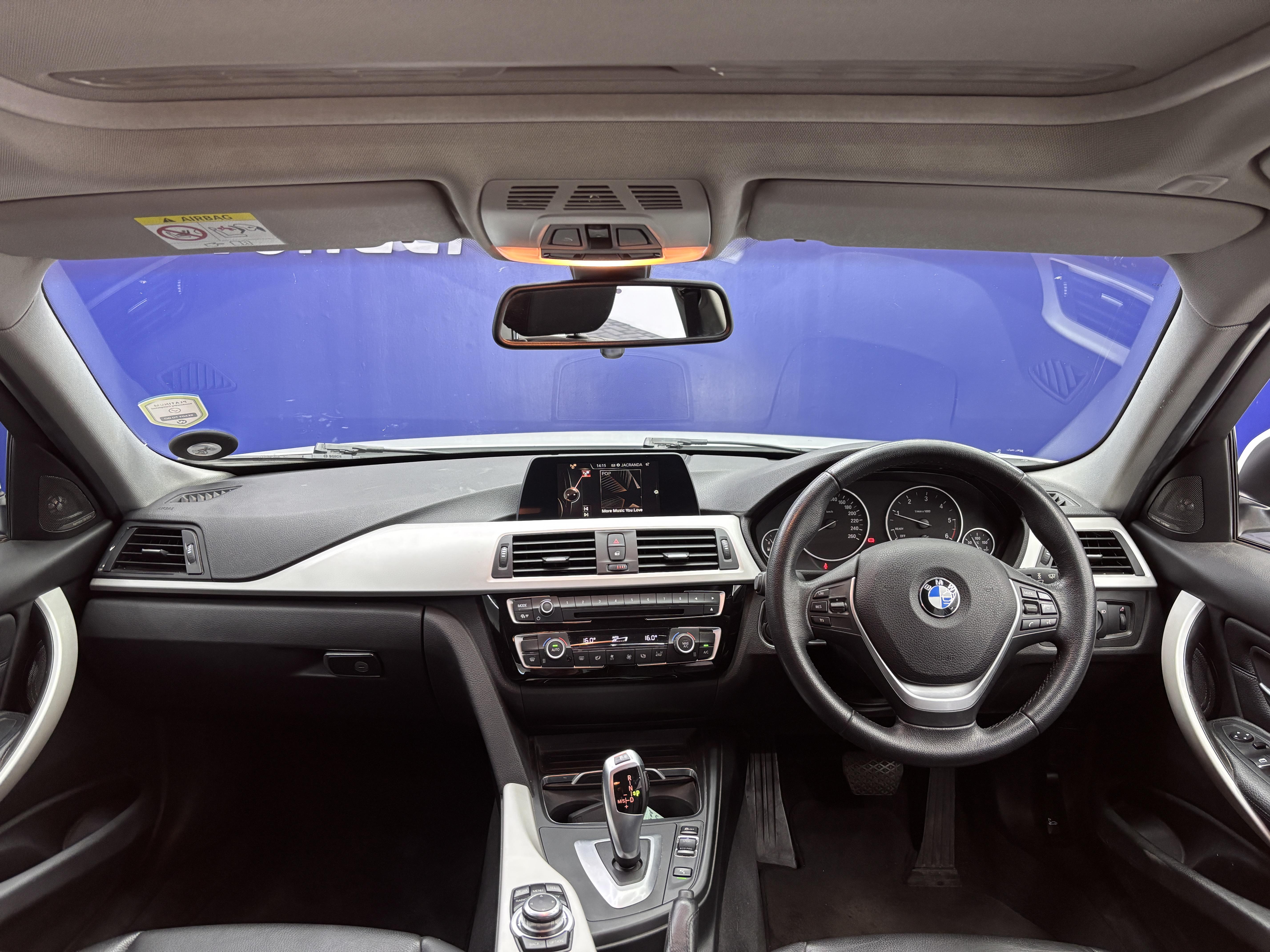 BMW 3 SERIES 320D A/T (F30)