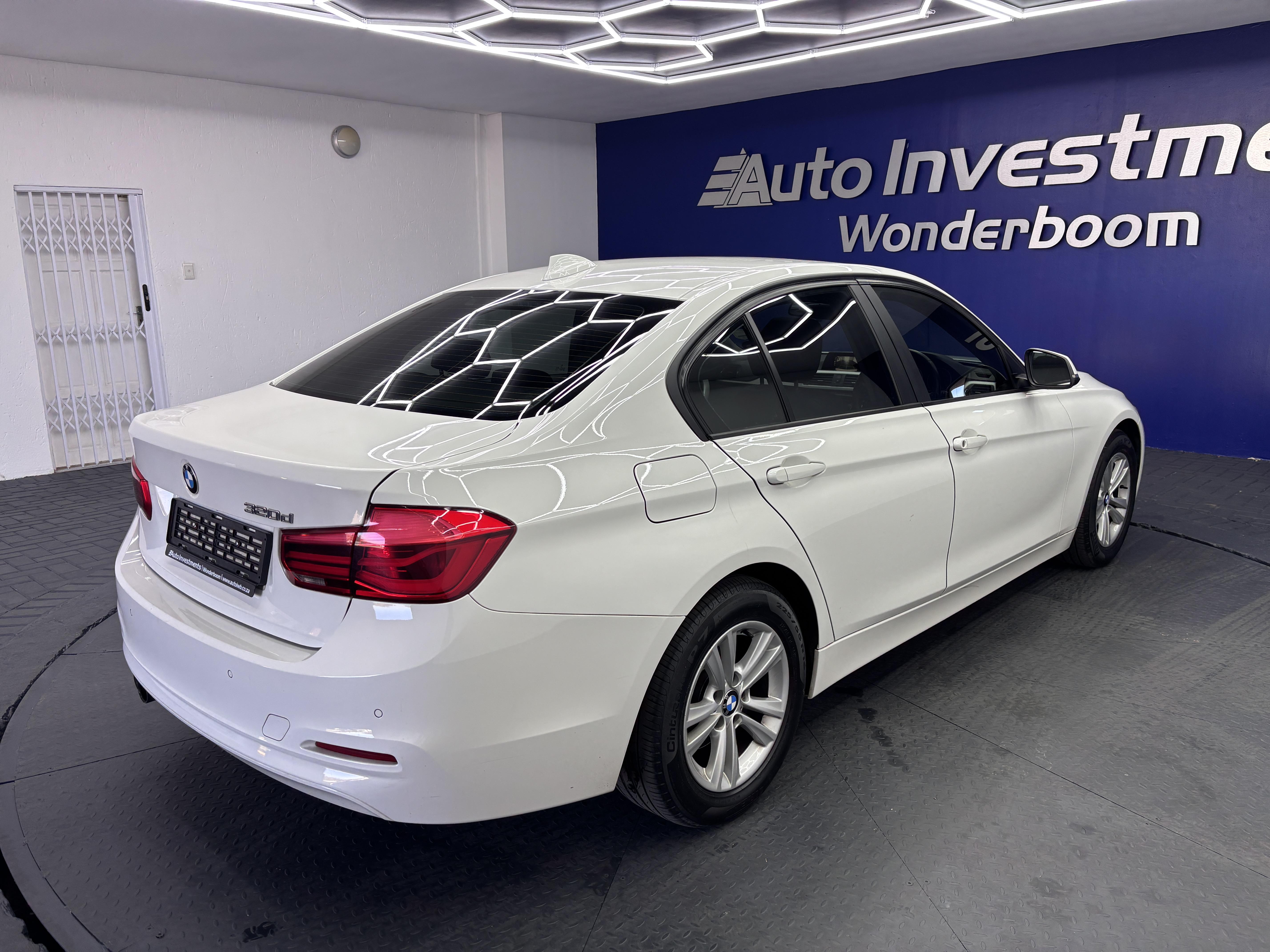 BMW 3 SERIES 320D A/T (F30)