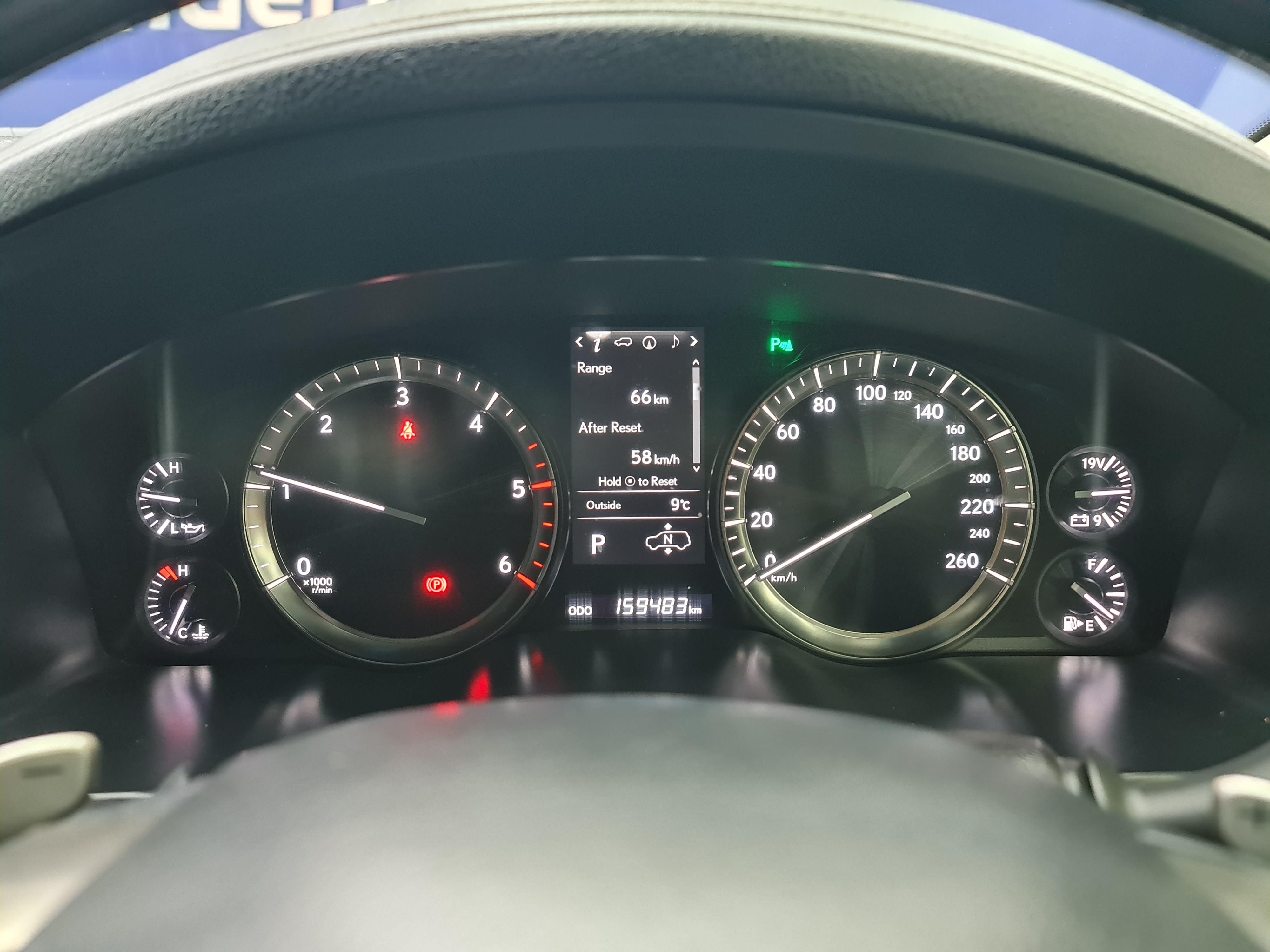 LEXUS LX 4.5TD V8