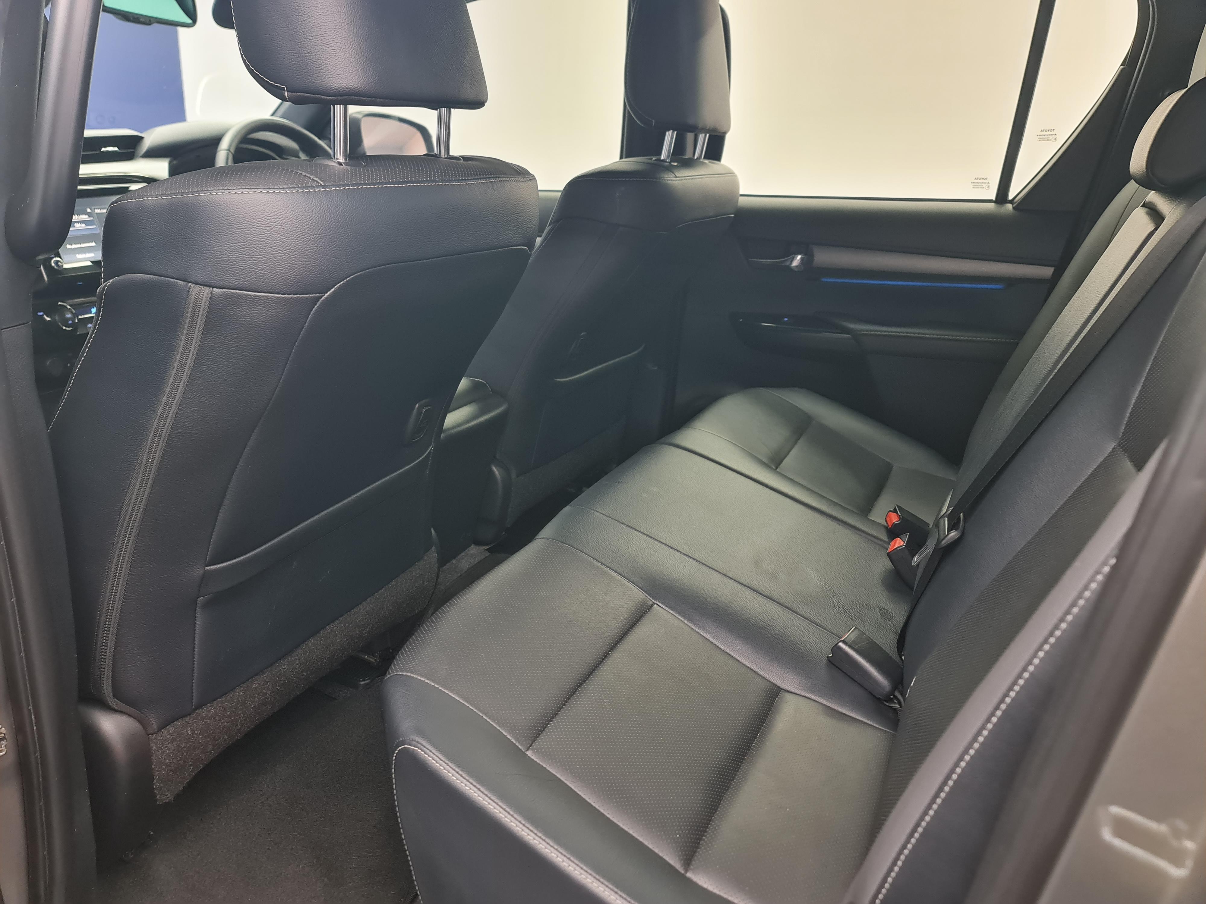 TOYOTA HILUX 2.8 GD-6 RB LEGEND A/T P/U D/C