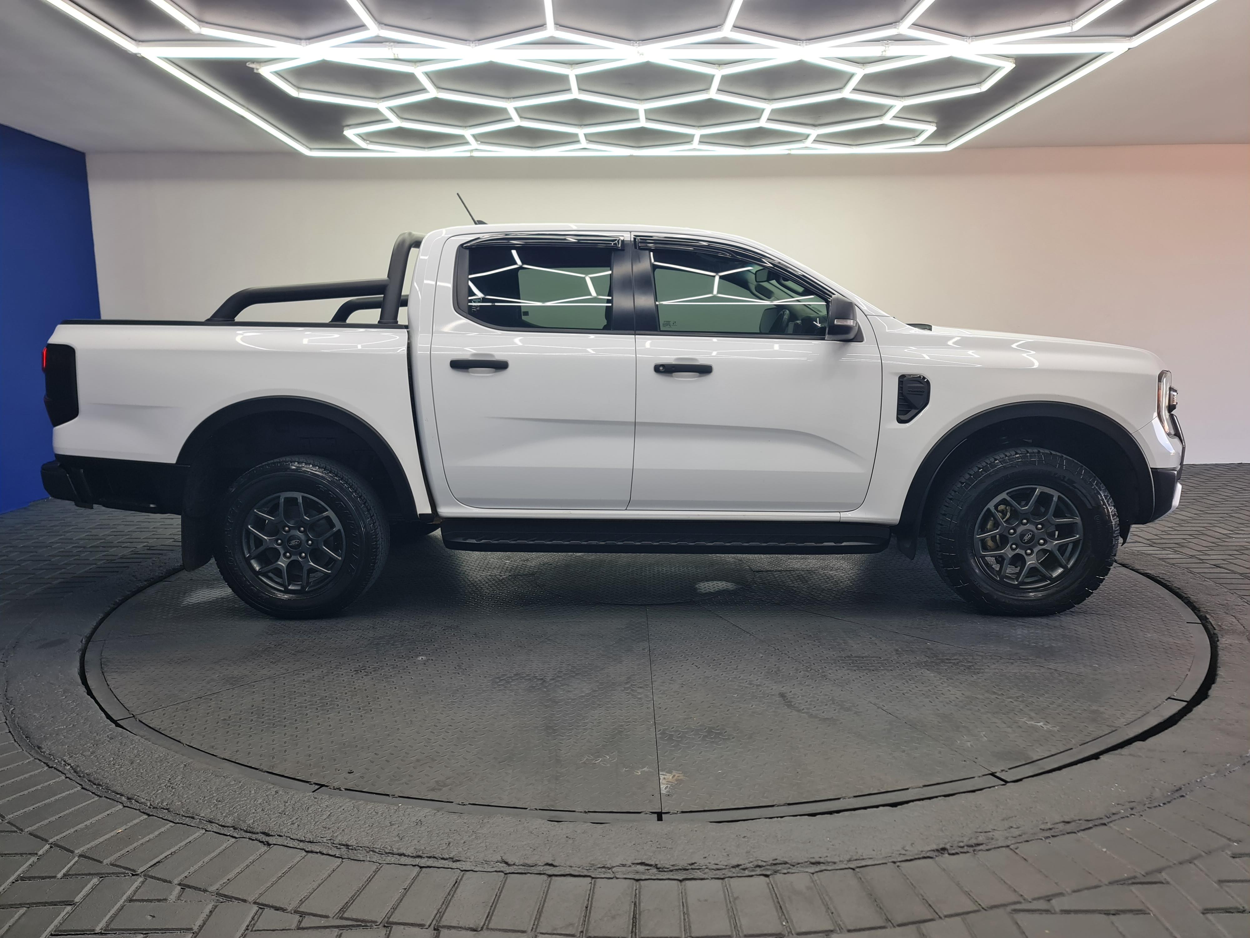 FORD RANGER 2.0D BI-TURBO XLT 4X4 A/T D/C P/U - 6