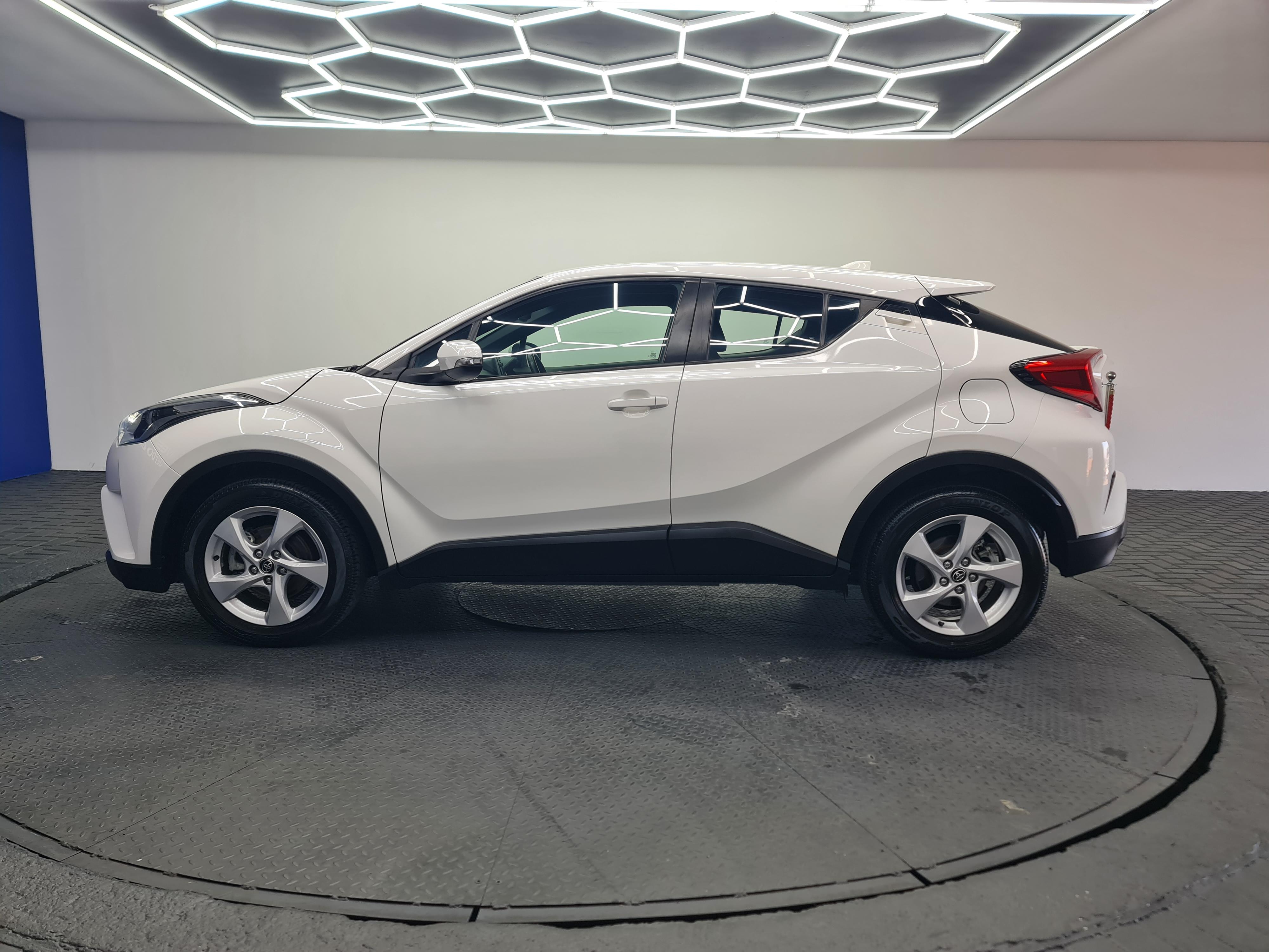 TOYOTA C-HR 1.2T PLUS CVT - 7