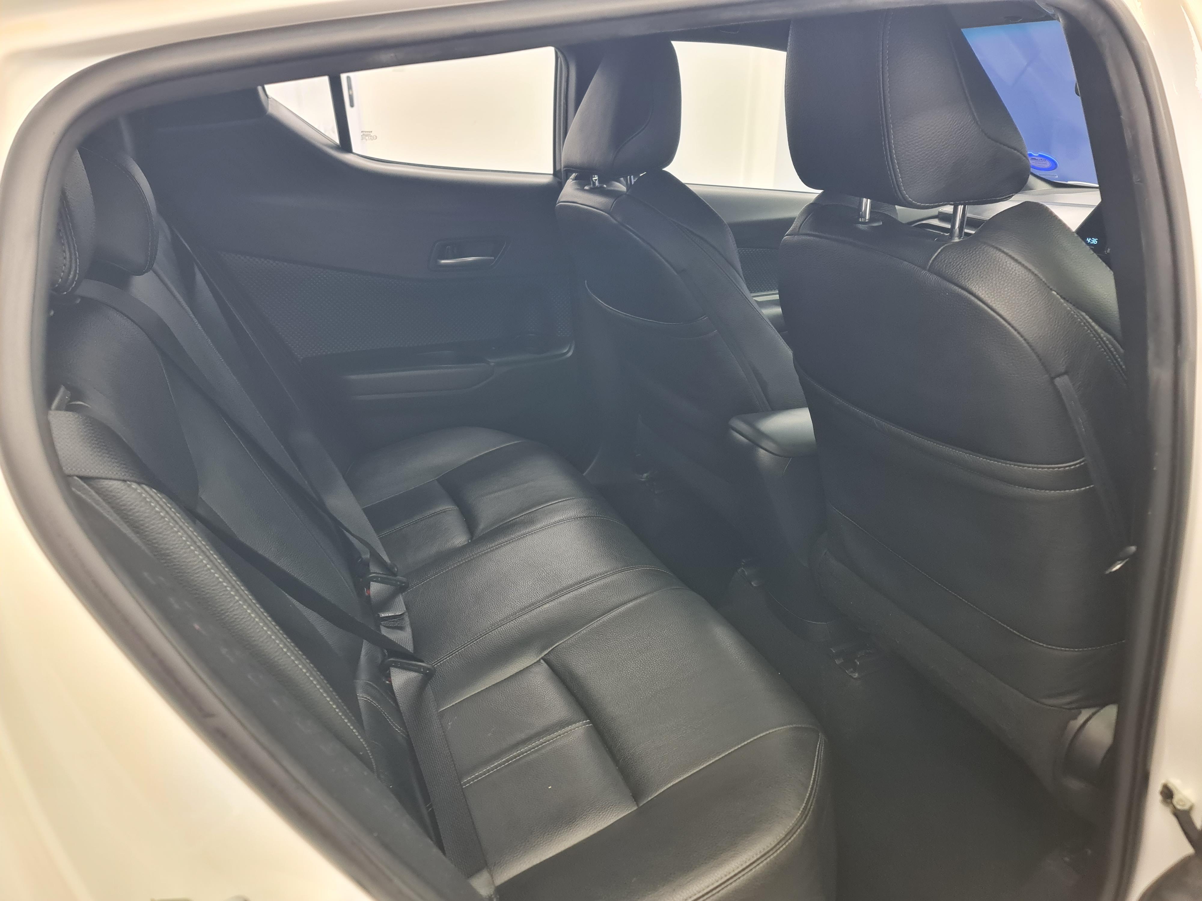 TOYOTA C-HR 1.2T PLUS CVT - 14