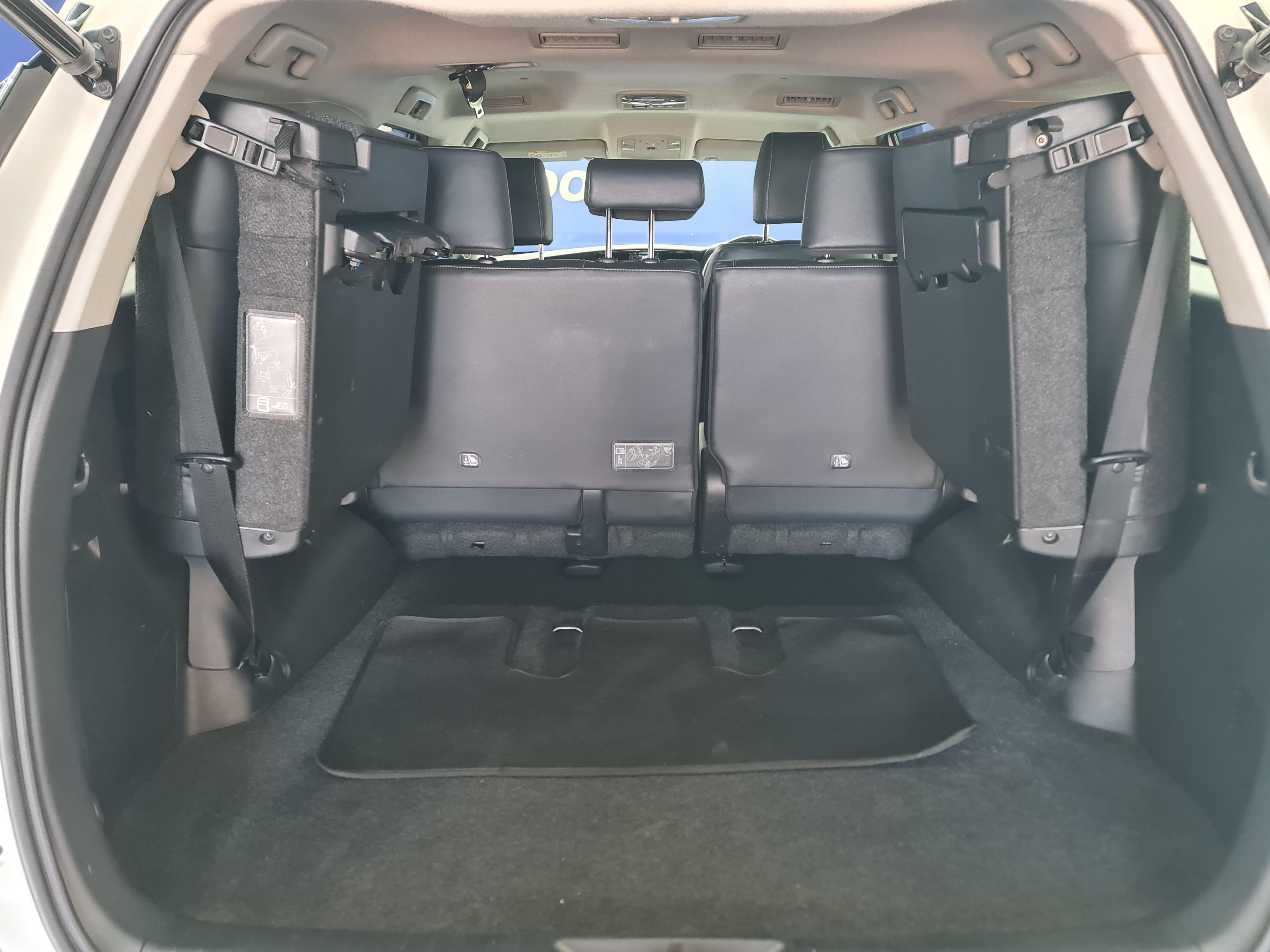 TOYOTA FORTUNER 2.8GD-6 R/B A/T - 16
