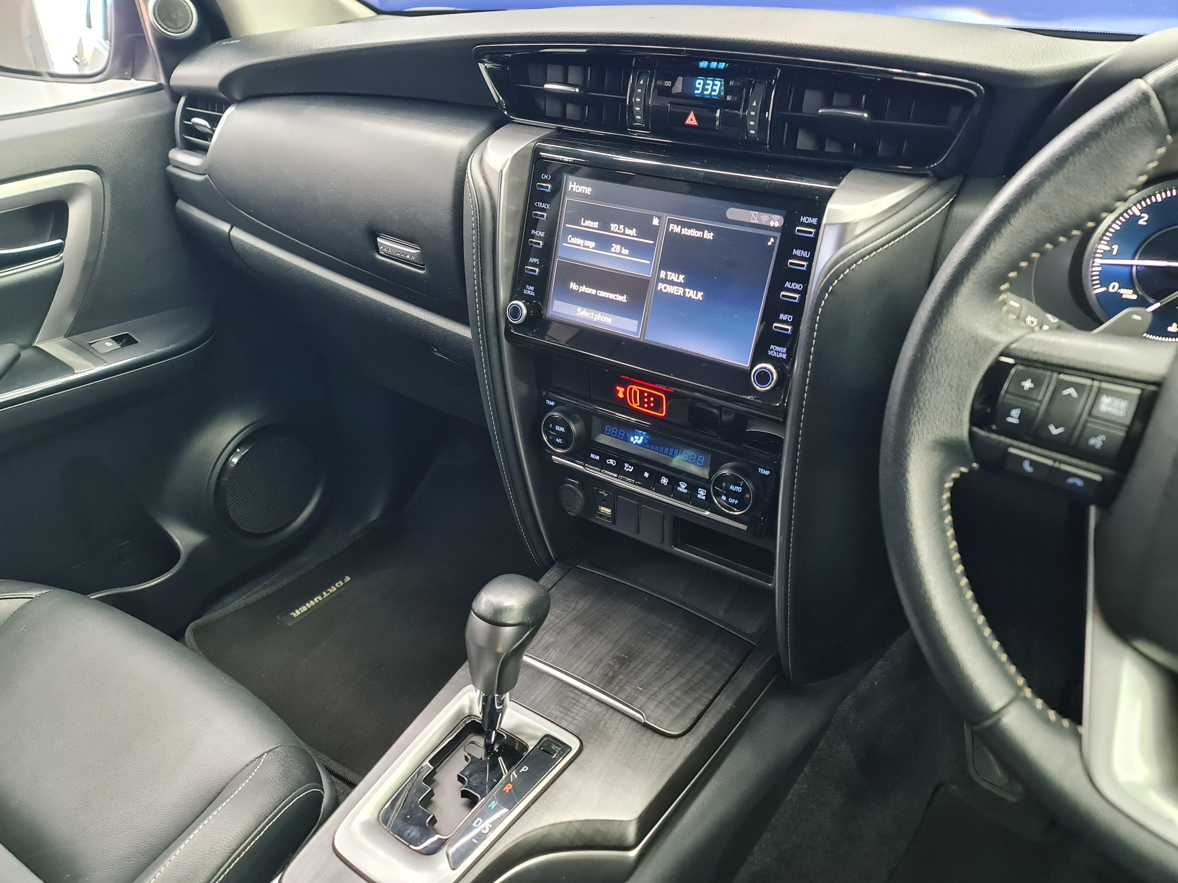 TOYOTA FORTUNER 2.8GD-6 R/B A/T - 13