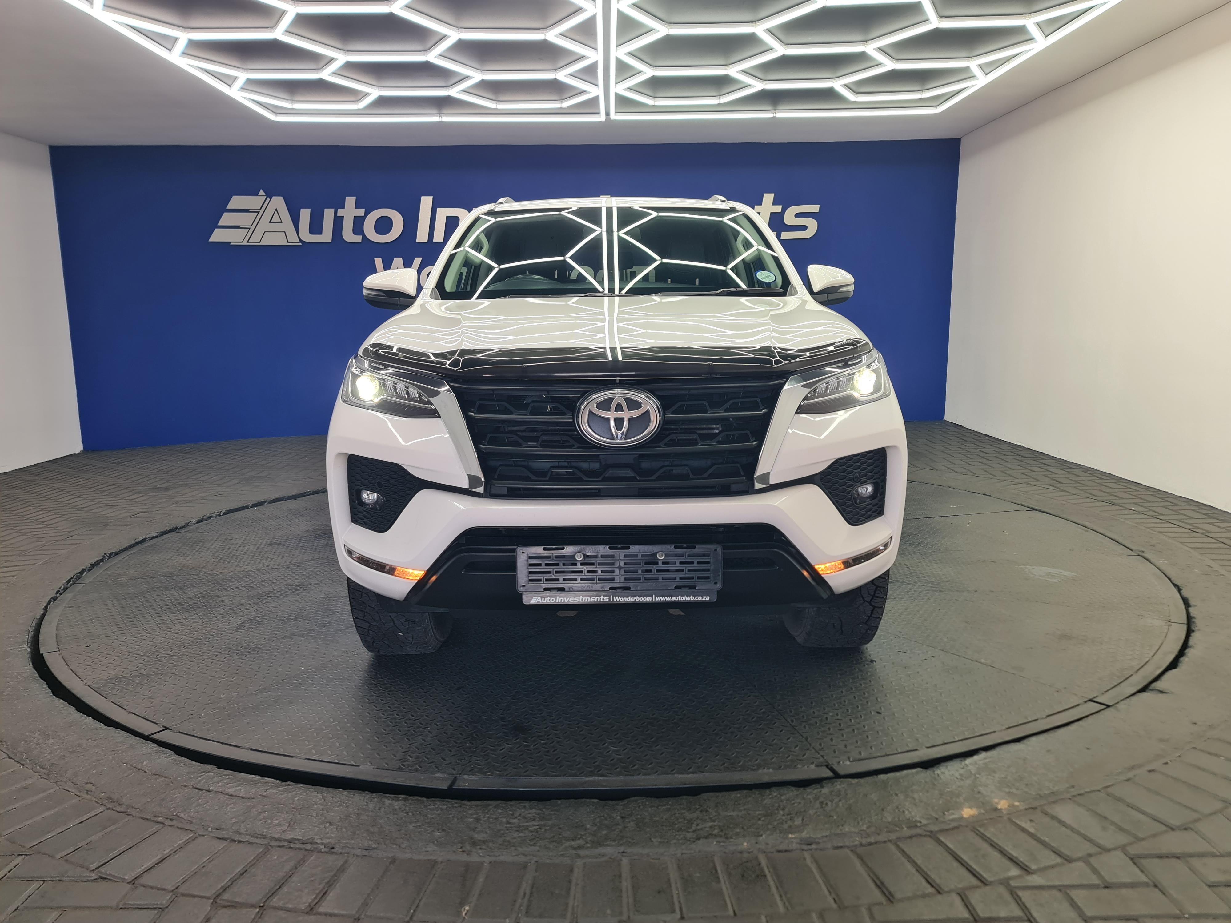 TOYOTA FORTUNER 2.8GD-6 R/B A/T - 4