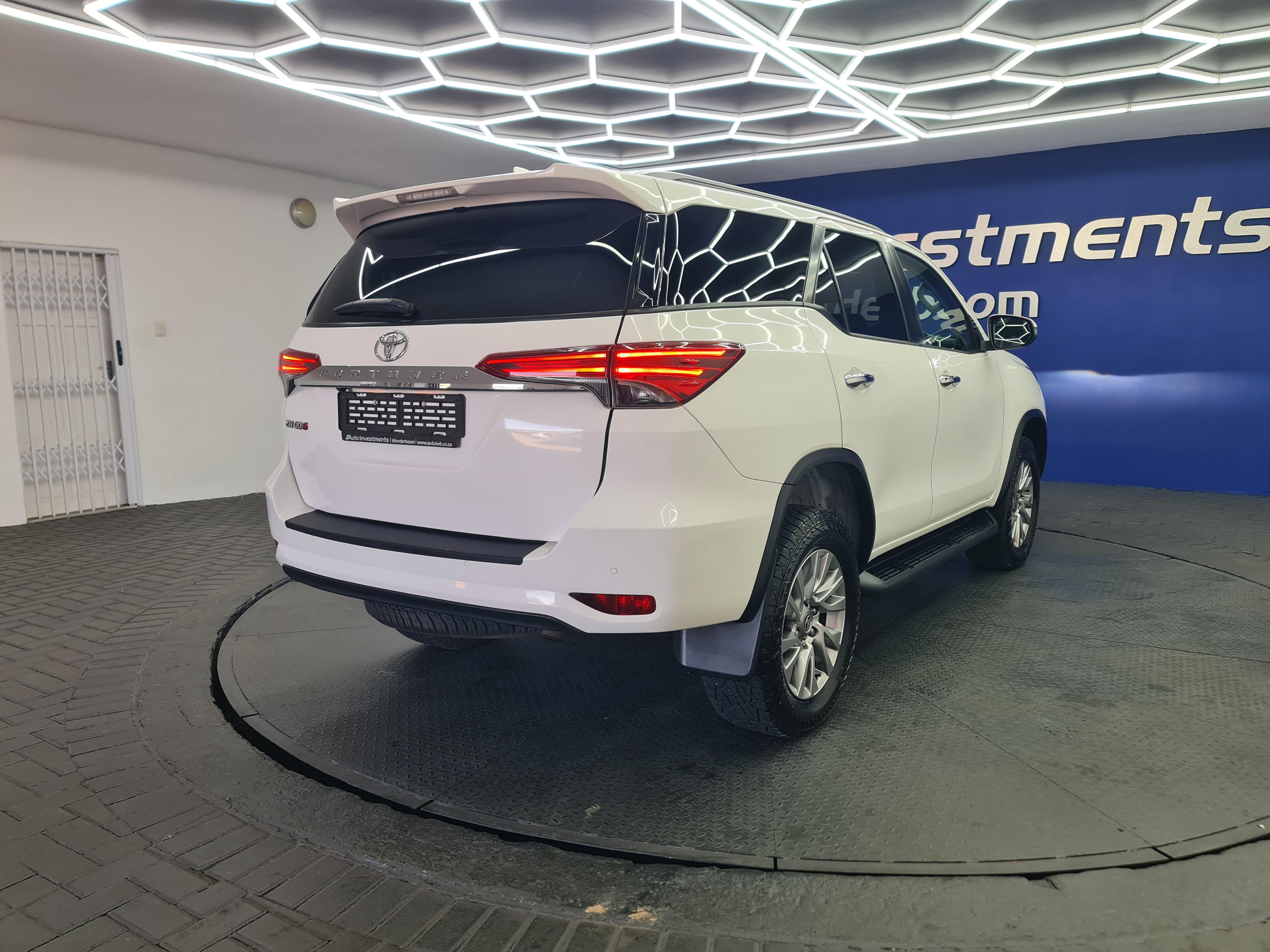 TOYOTA FORTUNER 2.8GD-6 R/B A/T - 10