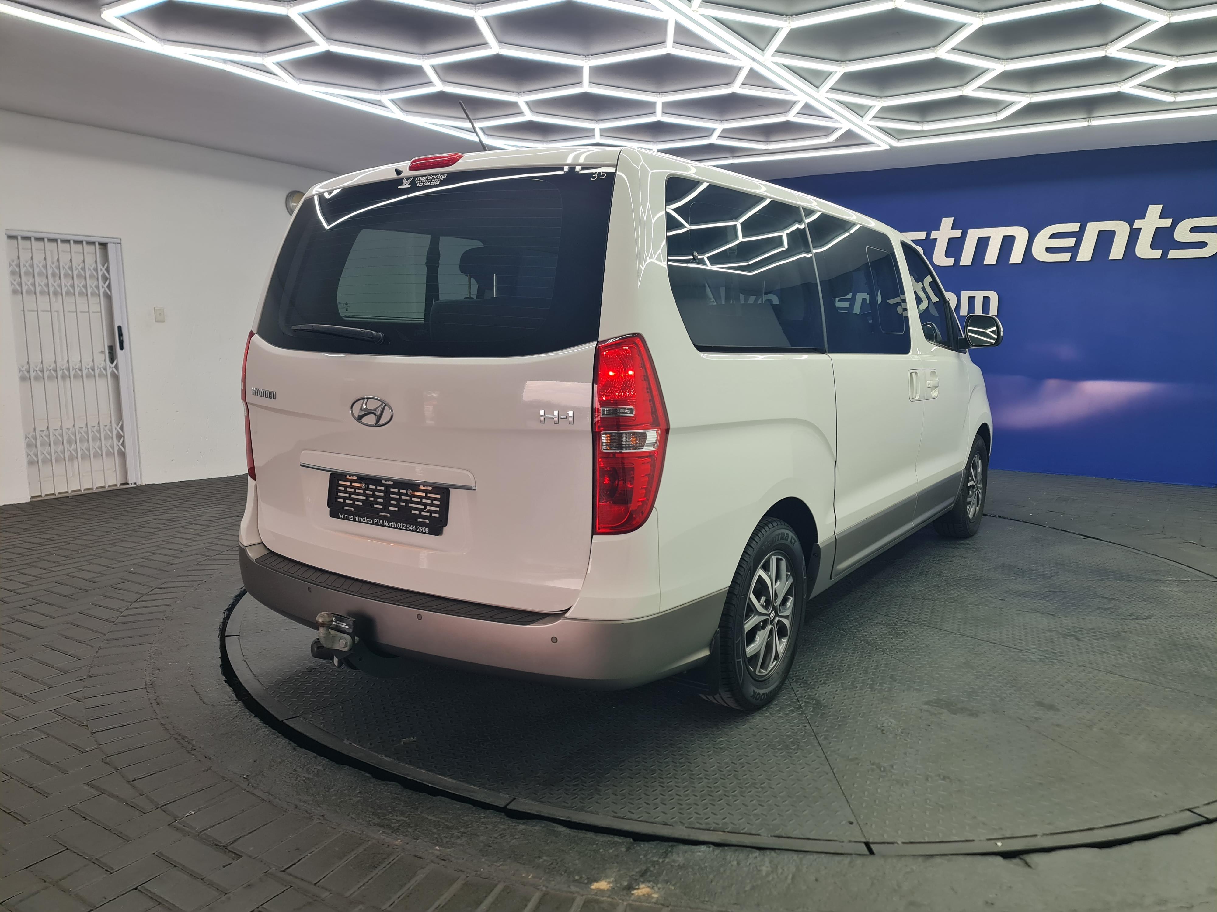 HYUNDAI H-1 2.5 CRDI A/T/ 2.5 ELITE A/T - 10