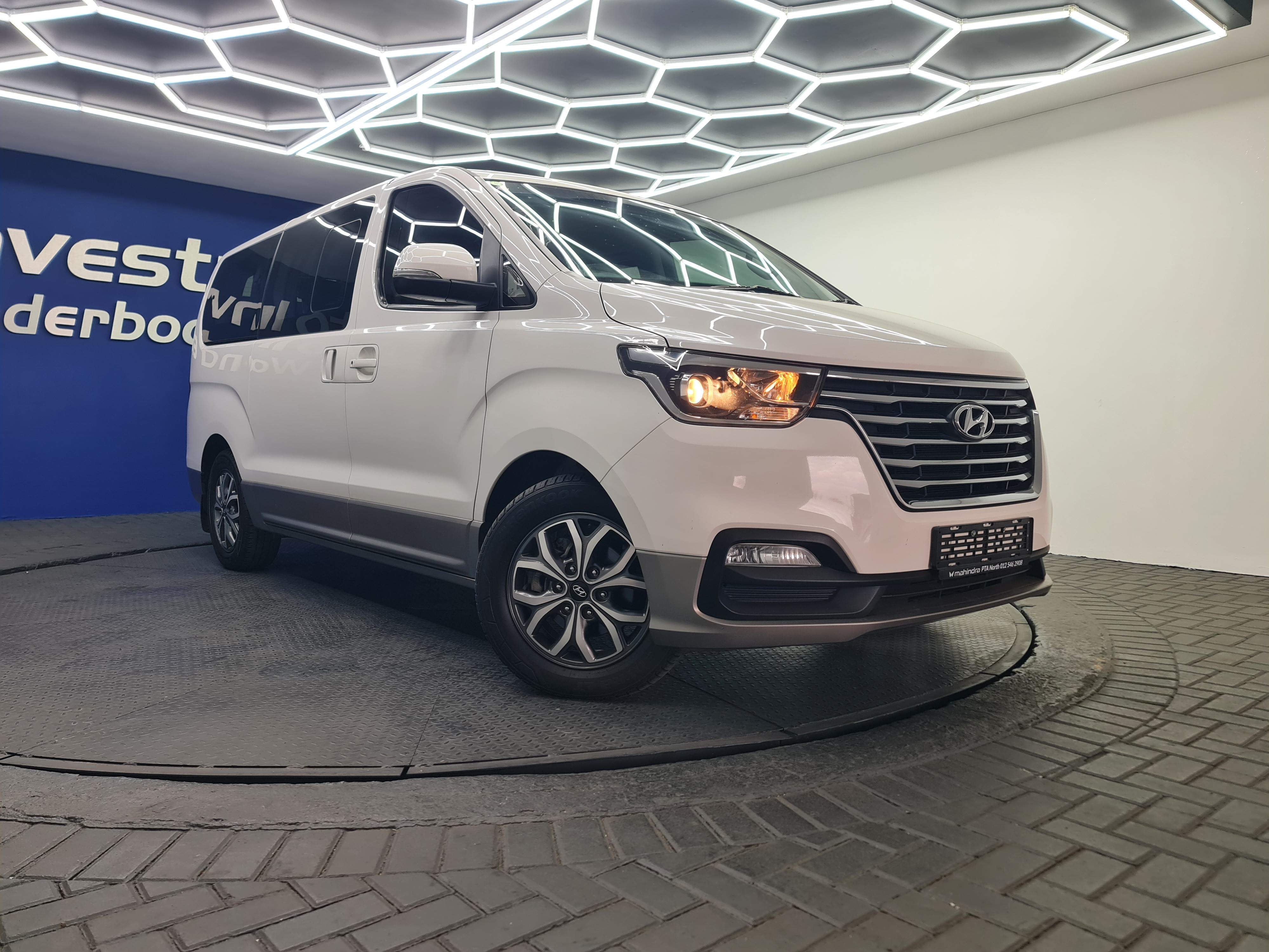 HYUNDAI H-1 2.5 CRDI A/T/ 2.5 ELITE A/T - 1