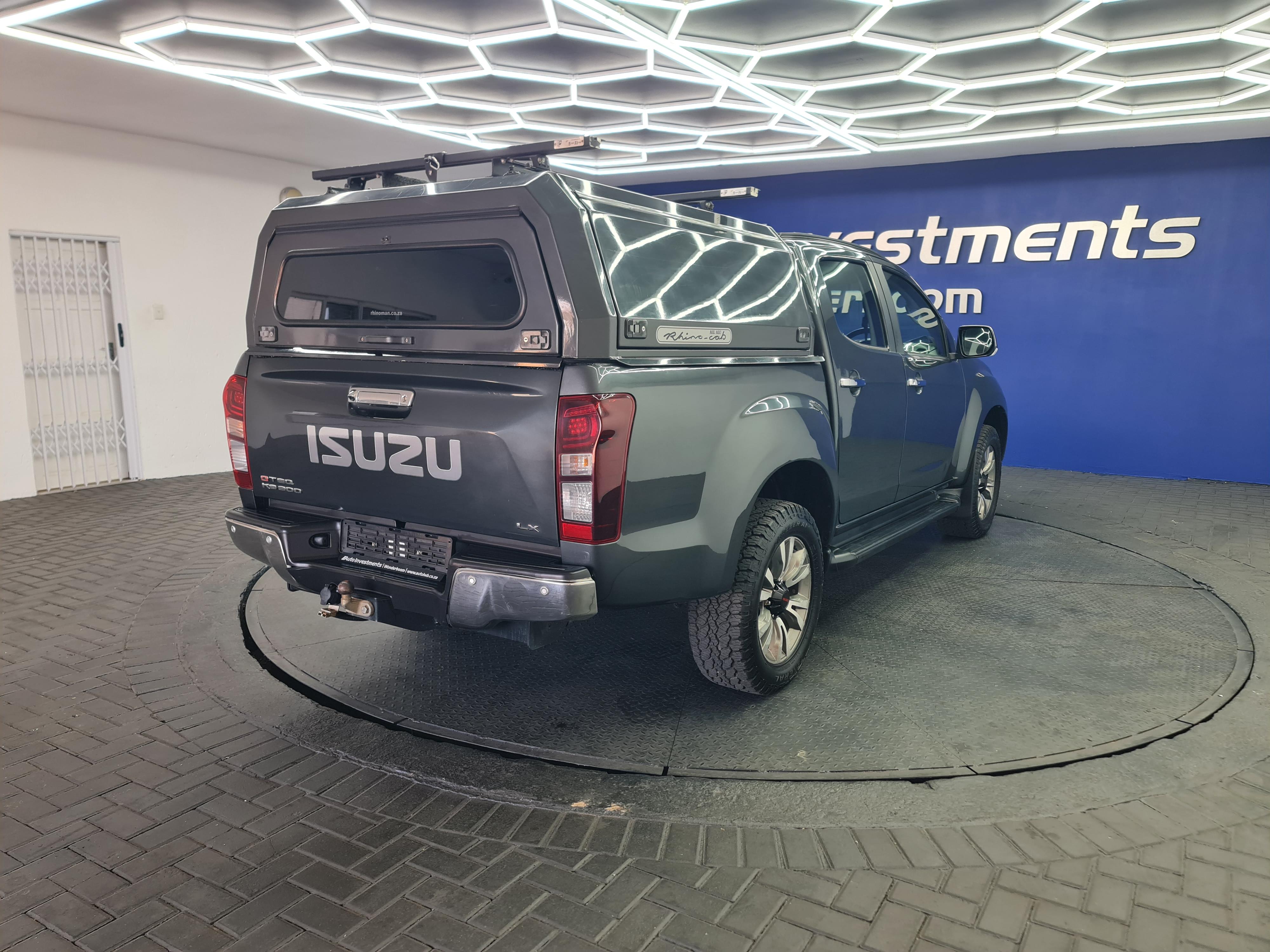 ISUZU KB 300 D-TEQ LX A/T 4X4 P/U D/C - 10