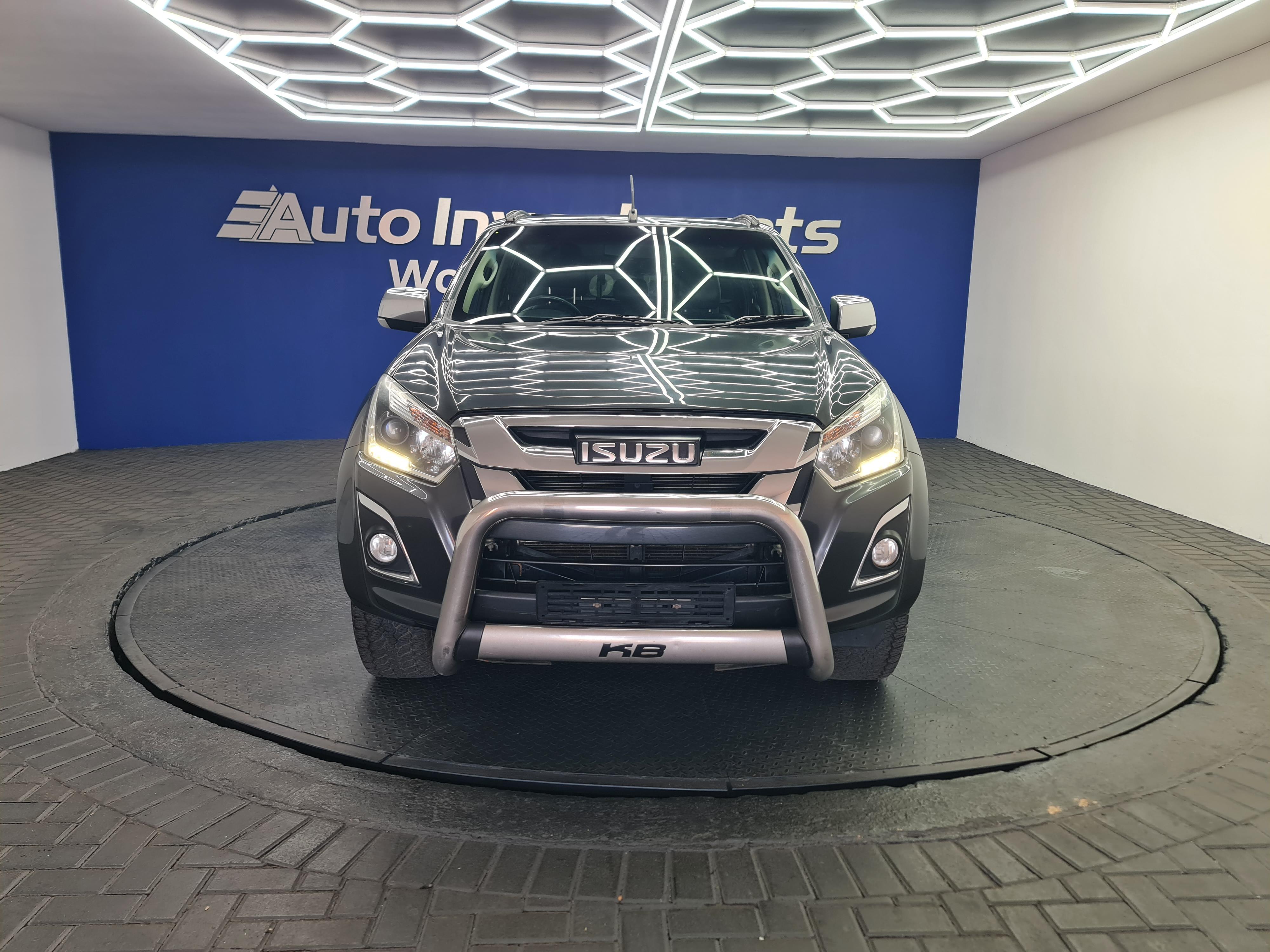 ISUZU KB 300 D-TEQ LX A/T 4X4 P/U D/C - 4