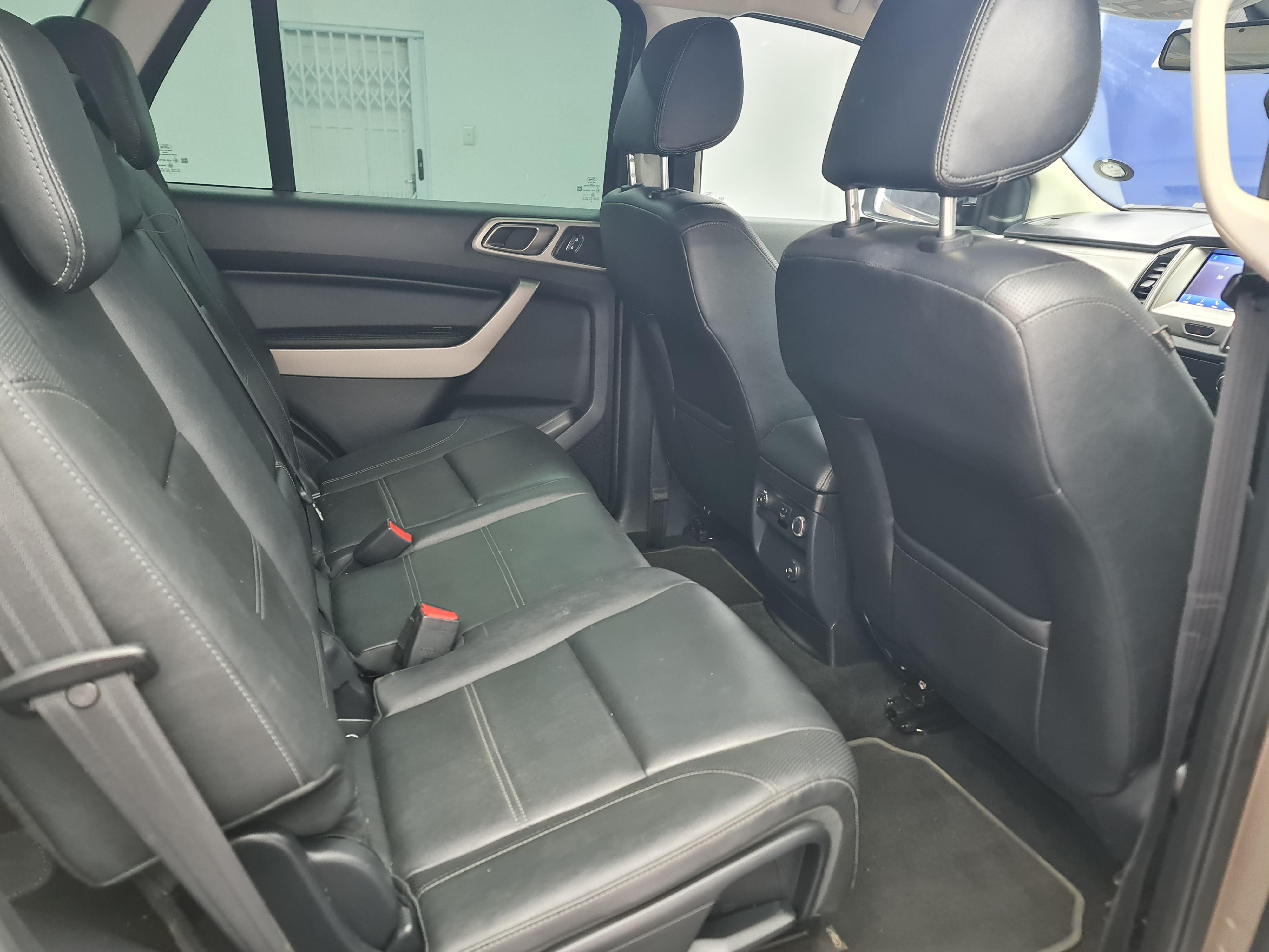 FORD EVEREST 2.0D XLT A/T - 14