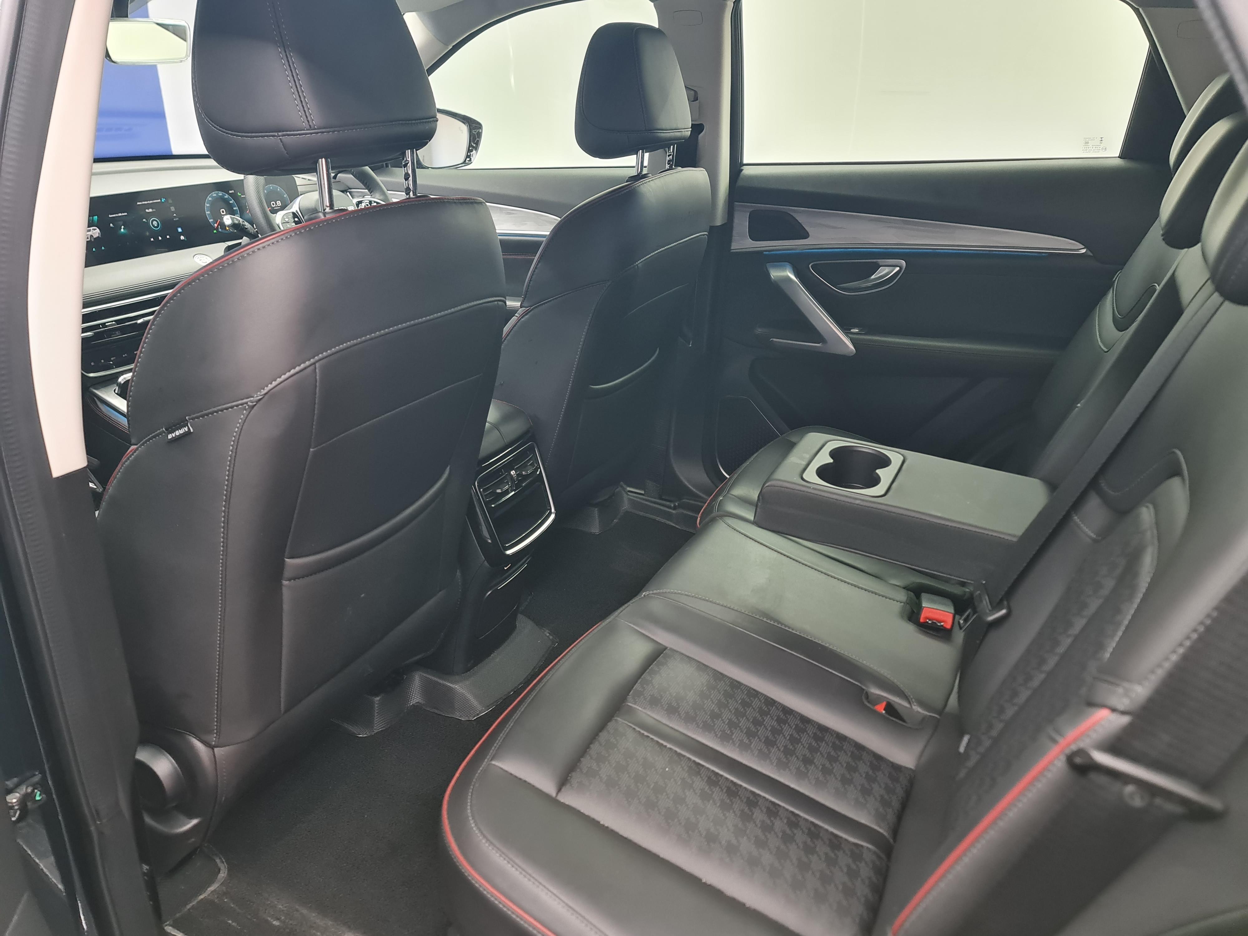 JETOUR X70 PLUS 1.5T DELUXE - 16