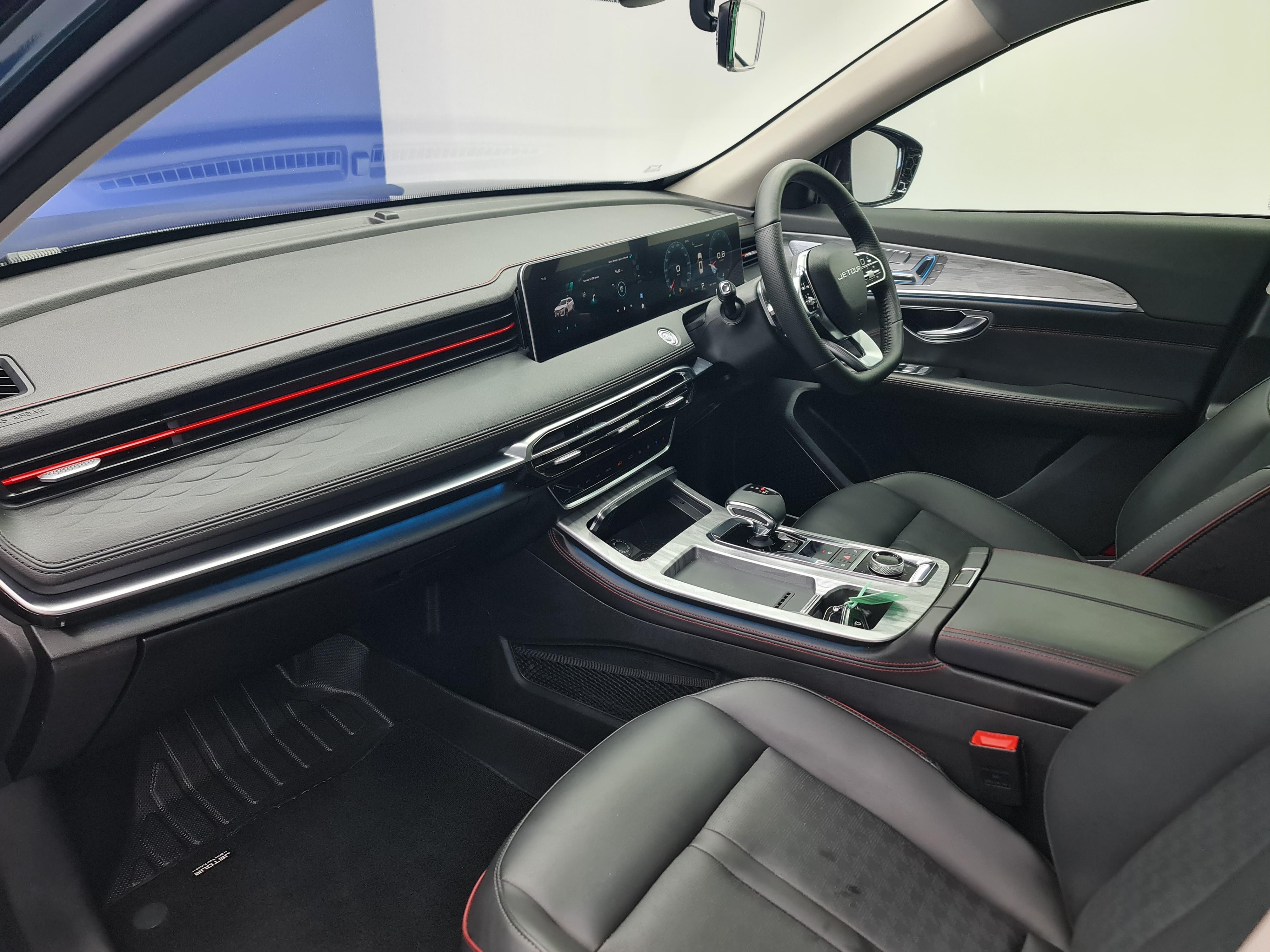 JETOUR X70 PLUS 1.5T DELUXE - 17