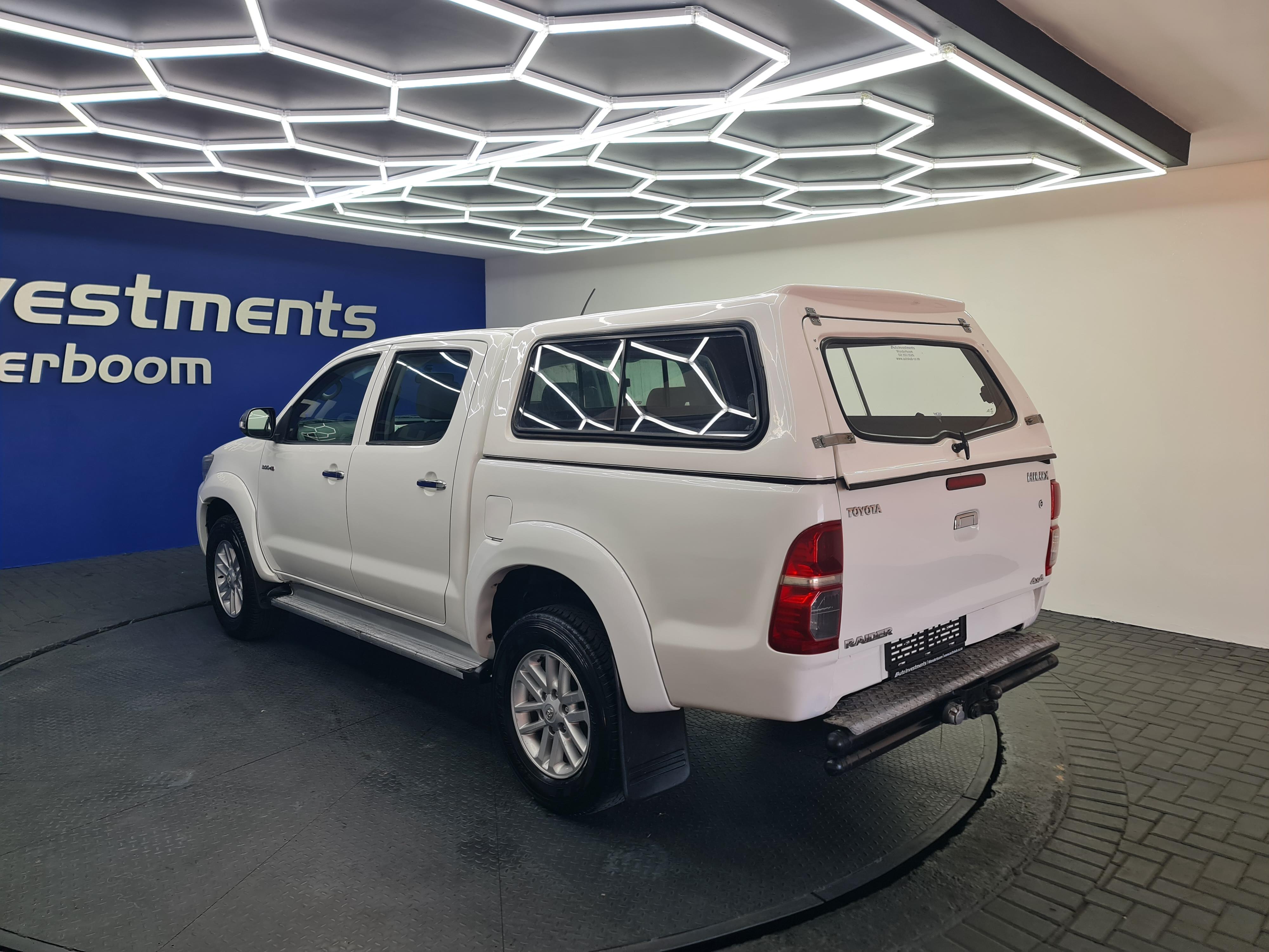 TOYOTA HI-LUX HILUX 3.0 D-4D RAIDER 4X4 P/U D/C - 8