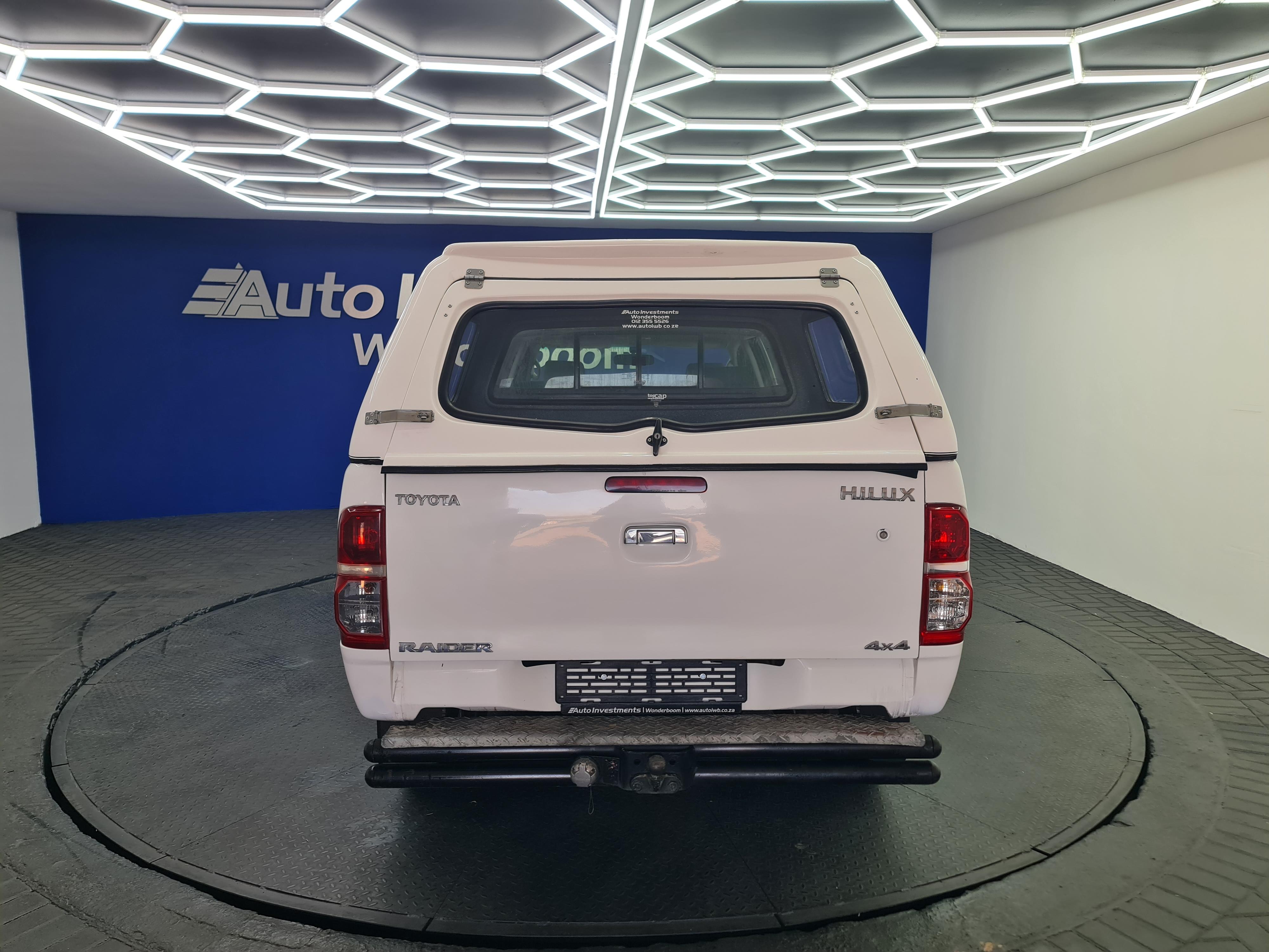 TOYOTA HI-LUX HILUX 3.0 D-4D RAIDER 4X4 P/U D/C - 9