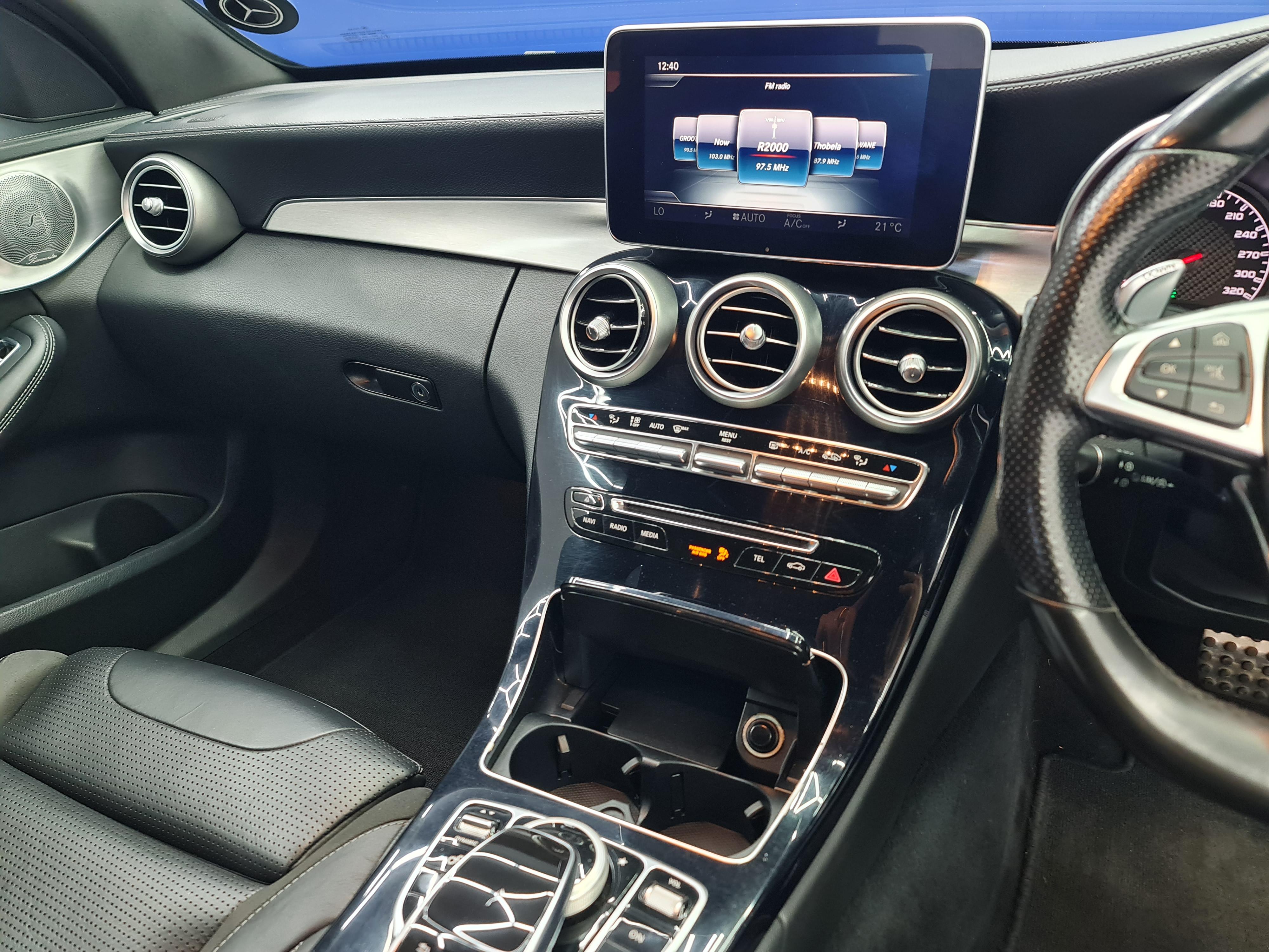 MERCEDES-BENZ C-CLASS C63 AMG - 13