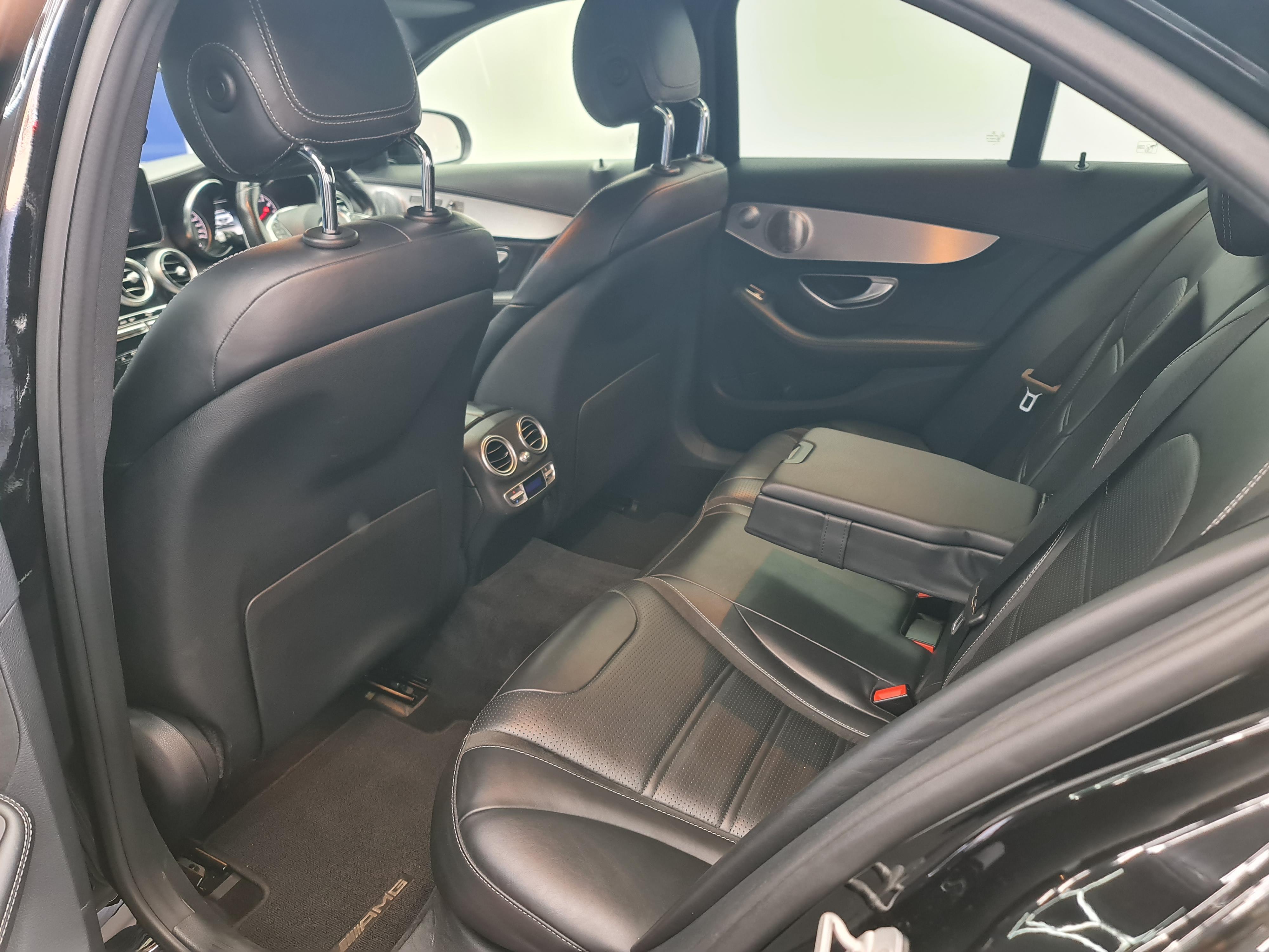 MERCEDES-BENZ C-CLASS C63 AMG - 16