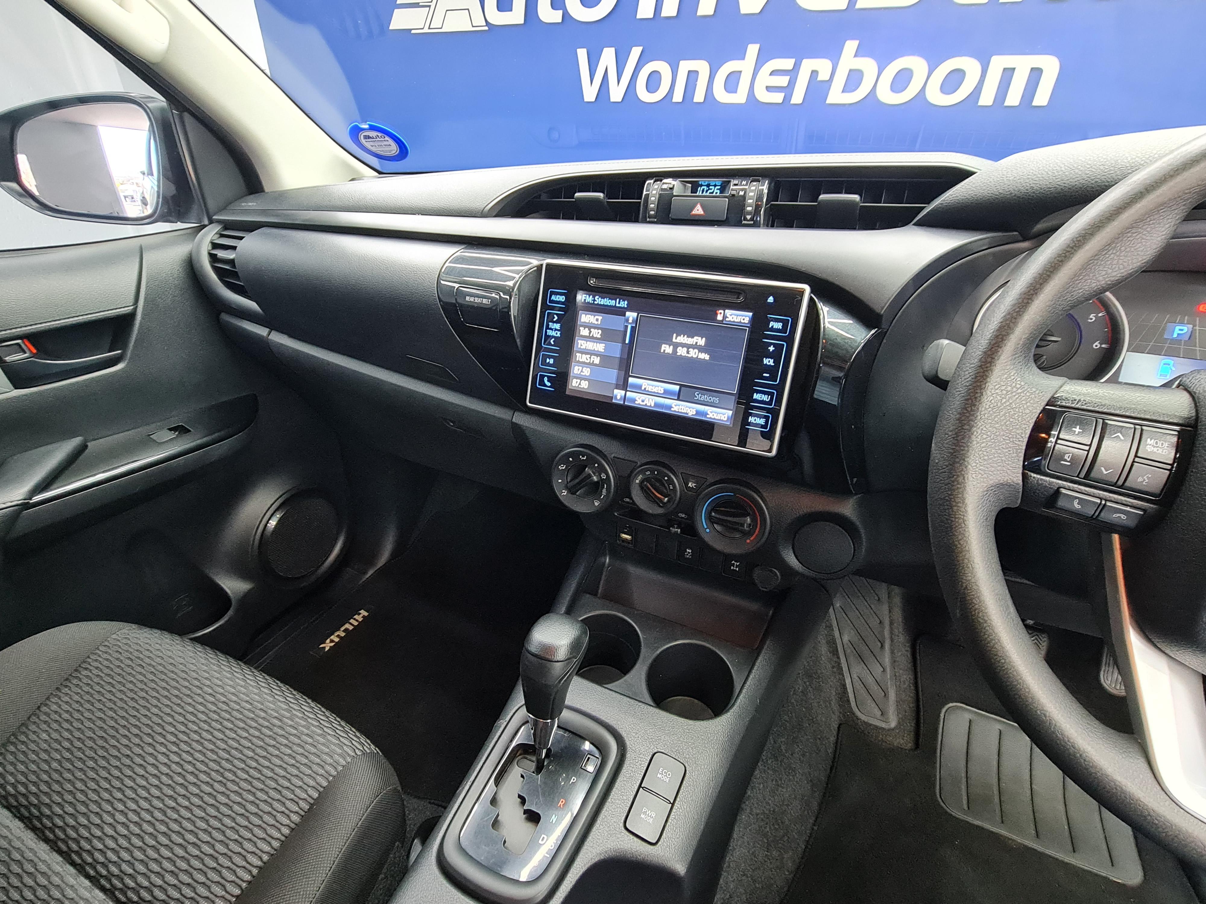 TOYOTA HILUX 2.4 GD-6 RB SRX A/T P/U D/C - 13