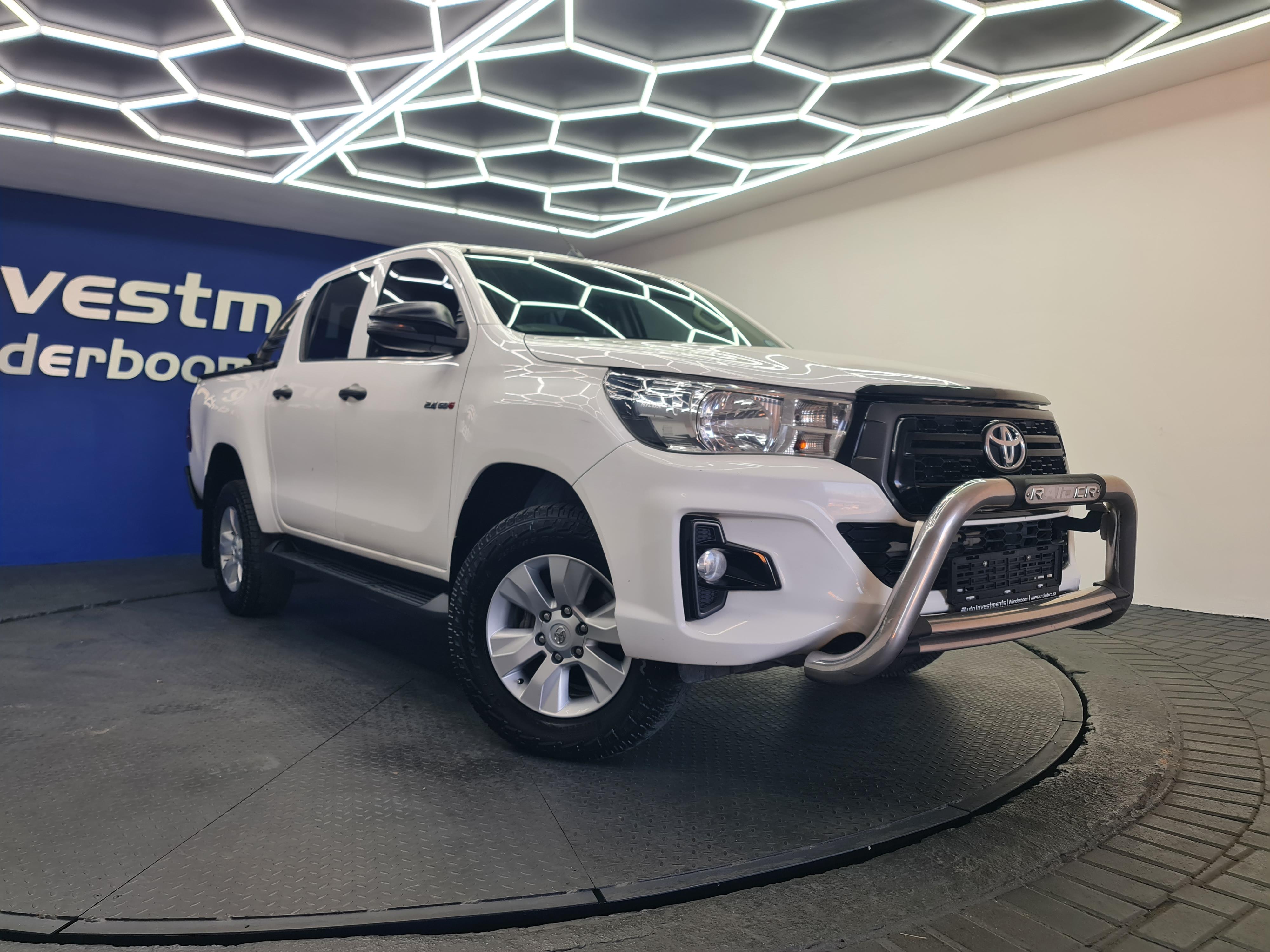 TOYOTA HILUX 2.4 GD-6 RB SRX A/T P/U D/C - 1