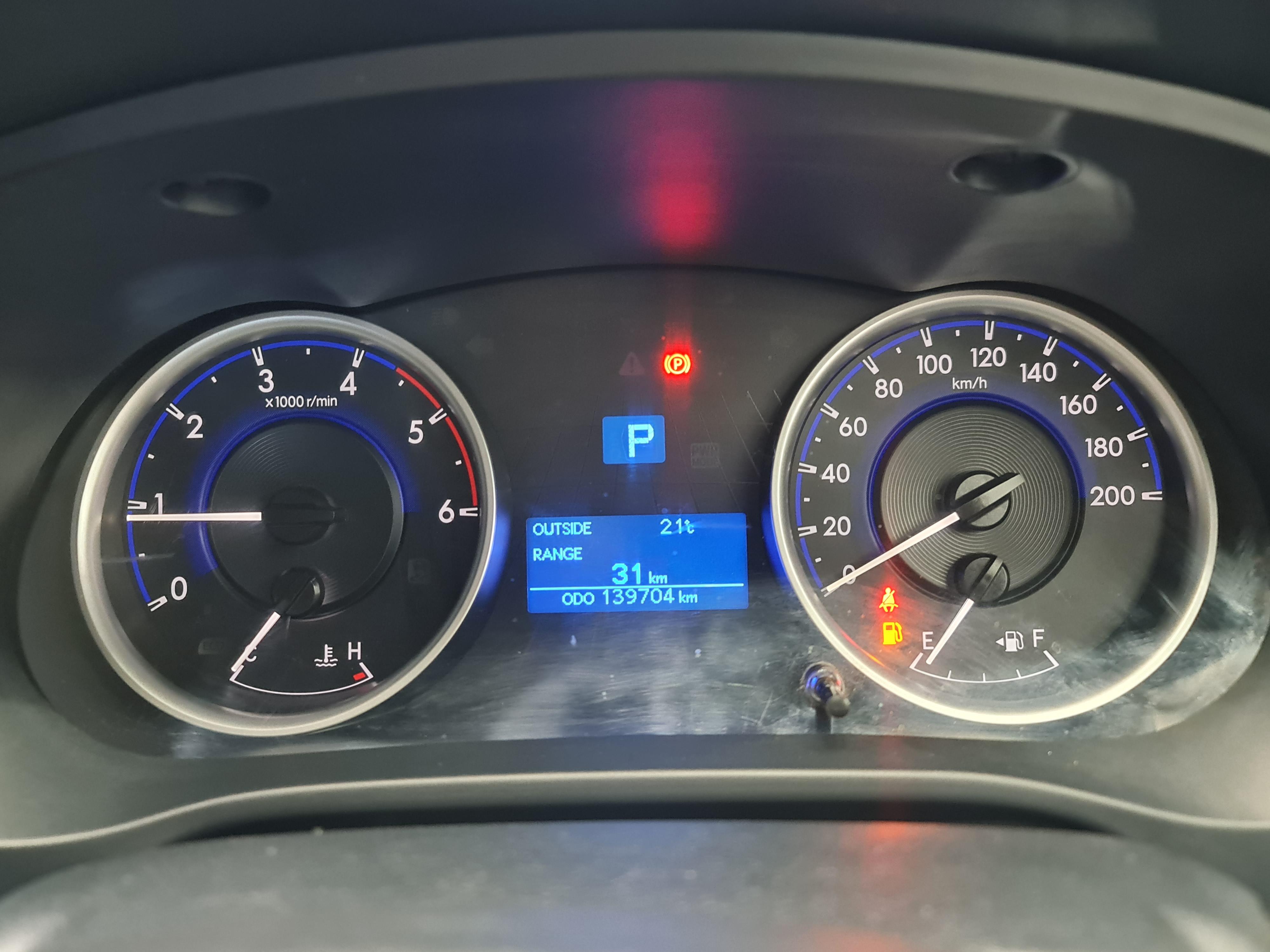 TOYOTA HILUX 2.4 GD-6 RB SRX A/T P/U D/C - 12
