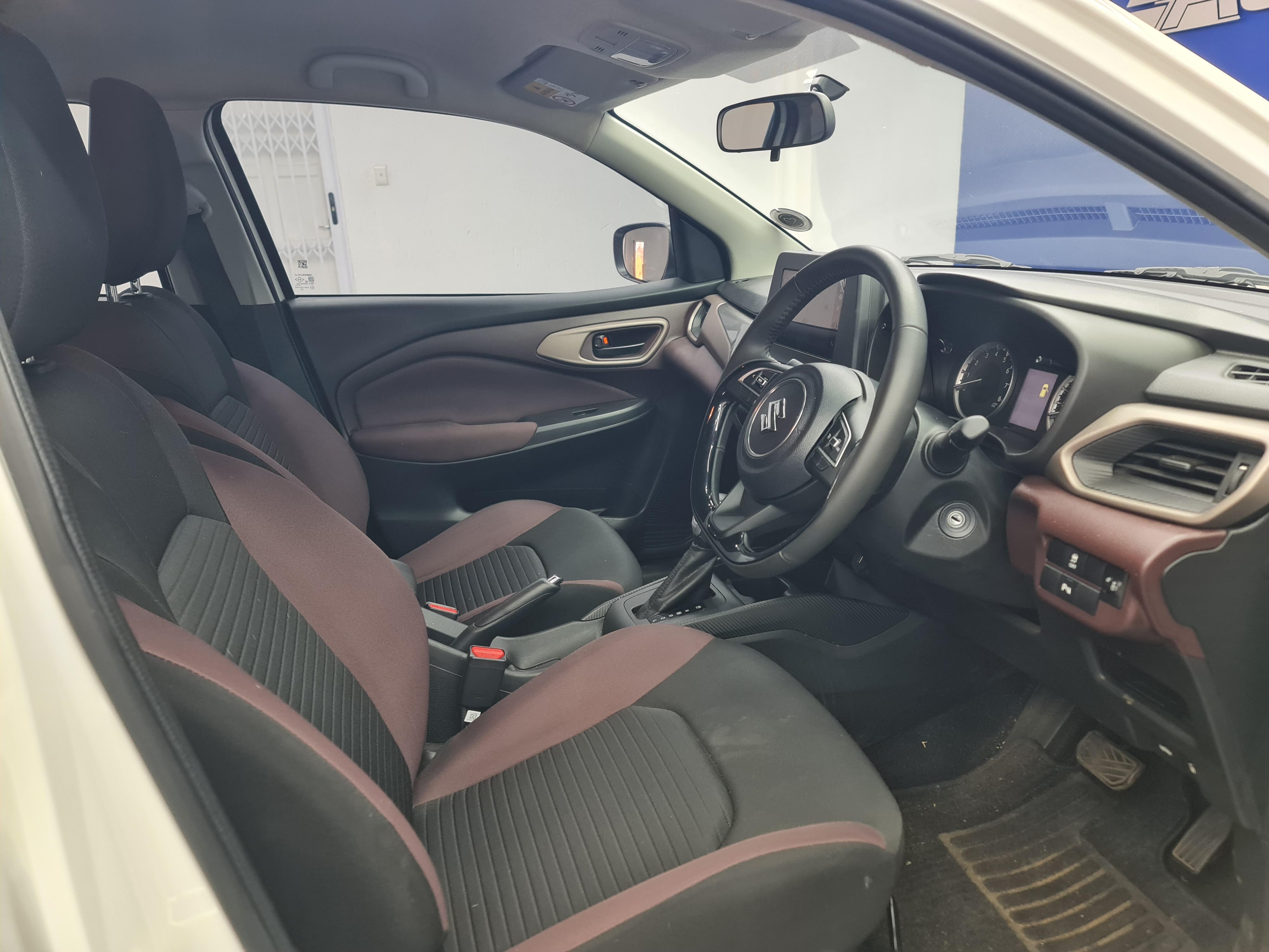 SUZUKI FRONX 1.5 GL A/T - 11
