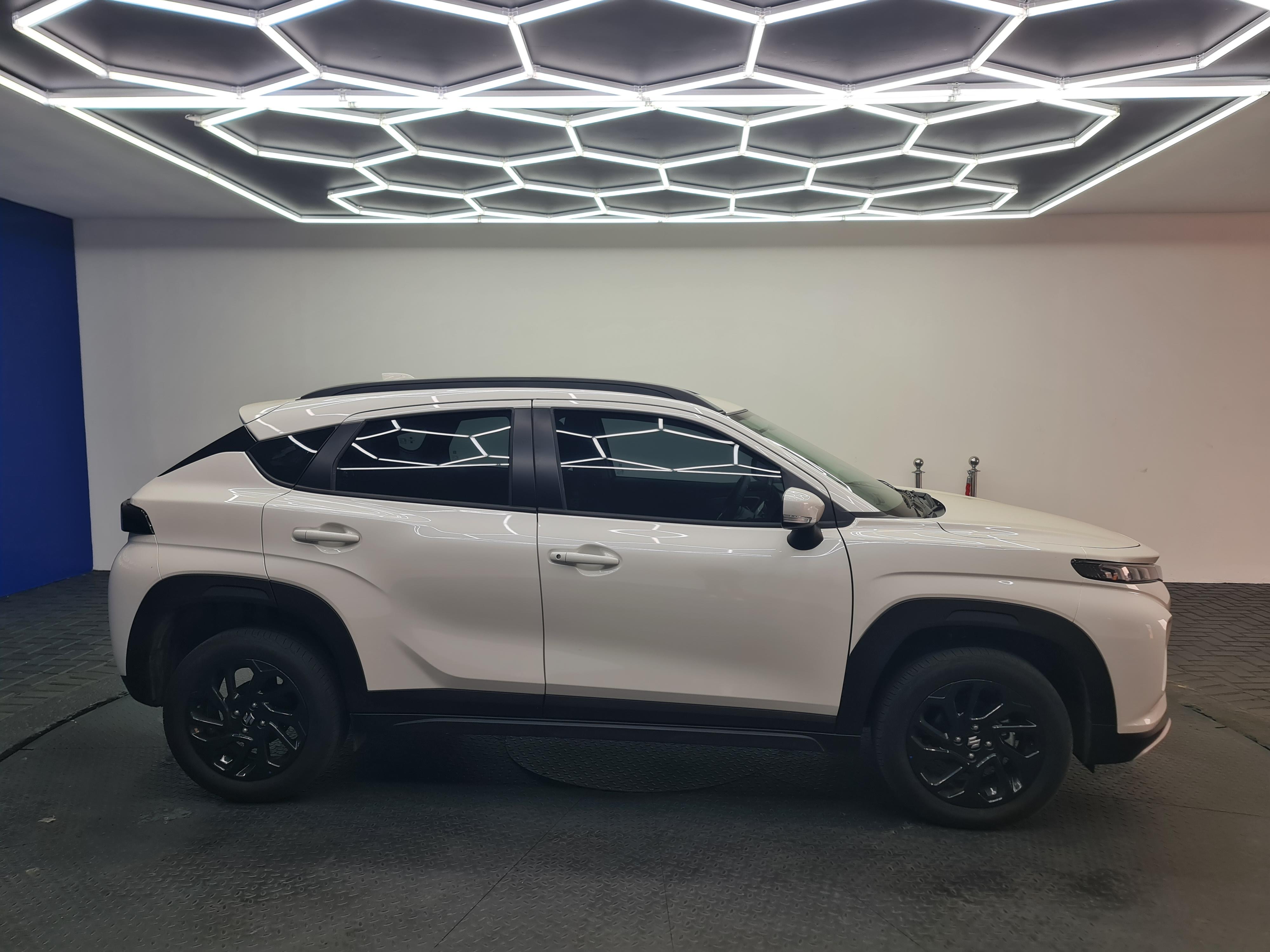SUZUKI FRONX 1.5 GL A/T - 6