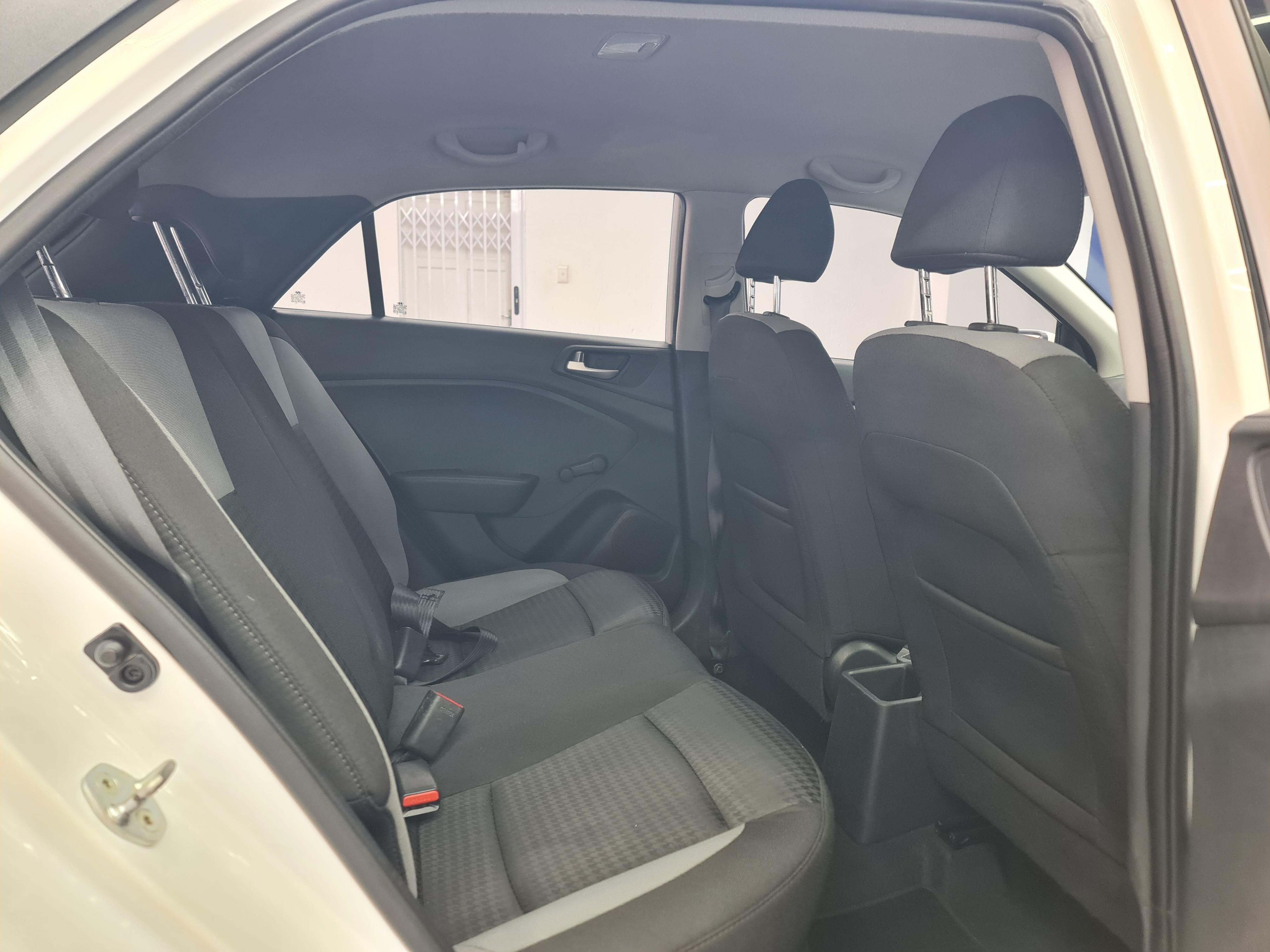 HYUNDAI I20 1.2 MOTION - 12