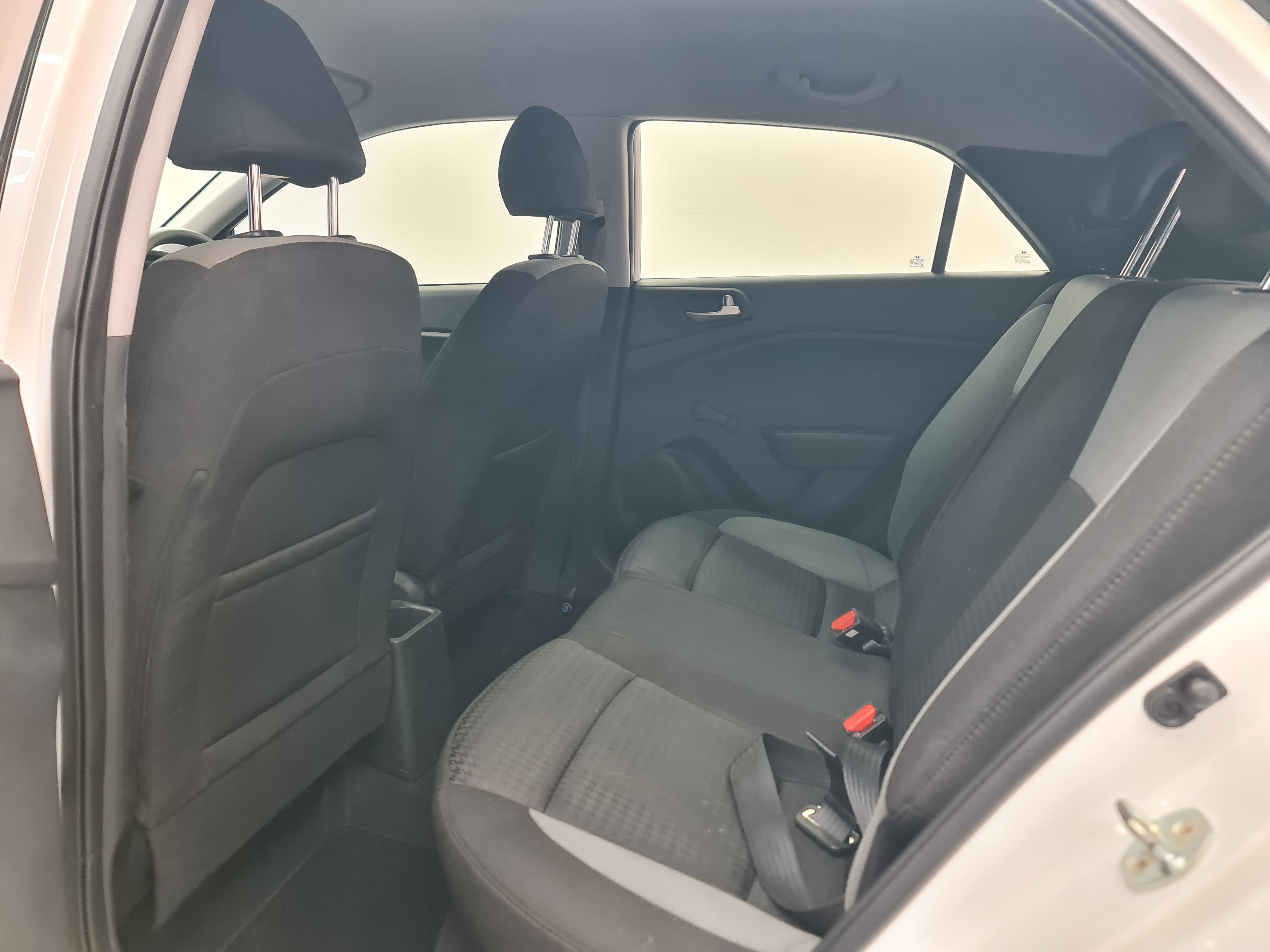 HYUNDAI I20 1.2 MOTION - 14