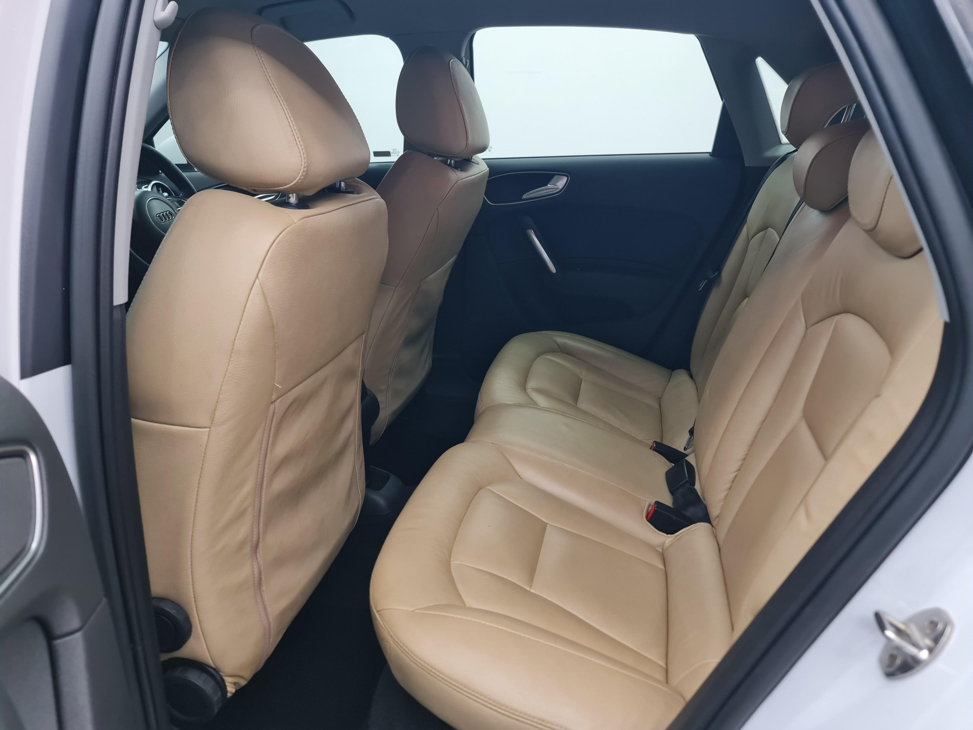 AUDI A1 SPORTBACK 1.4T FSI  AMB S-TRON - 13