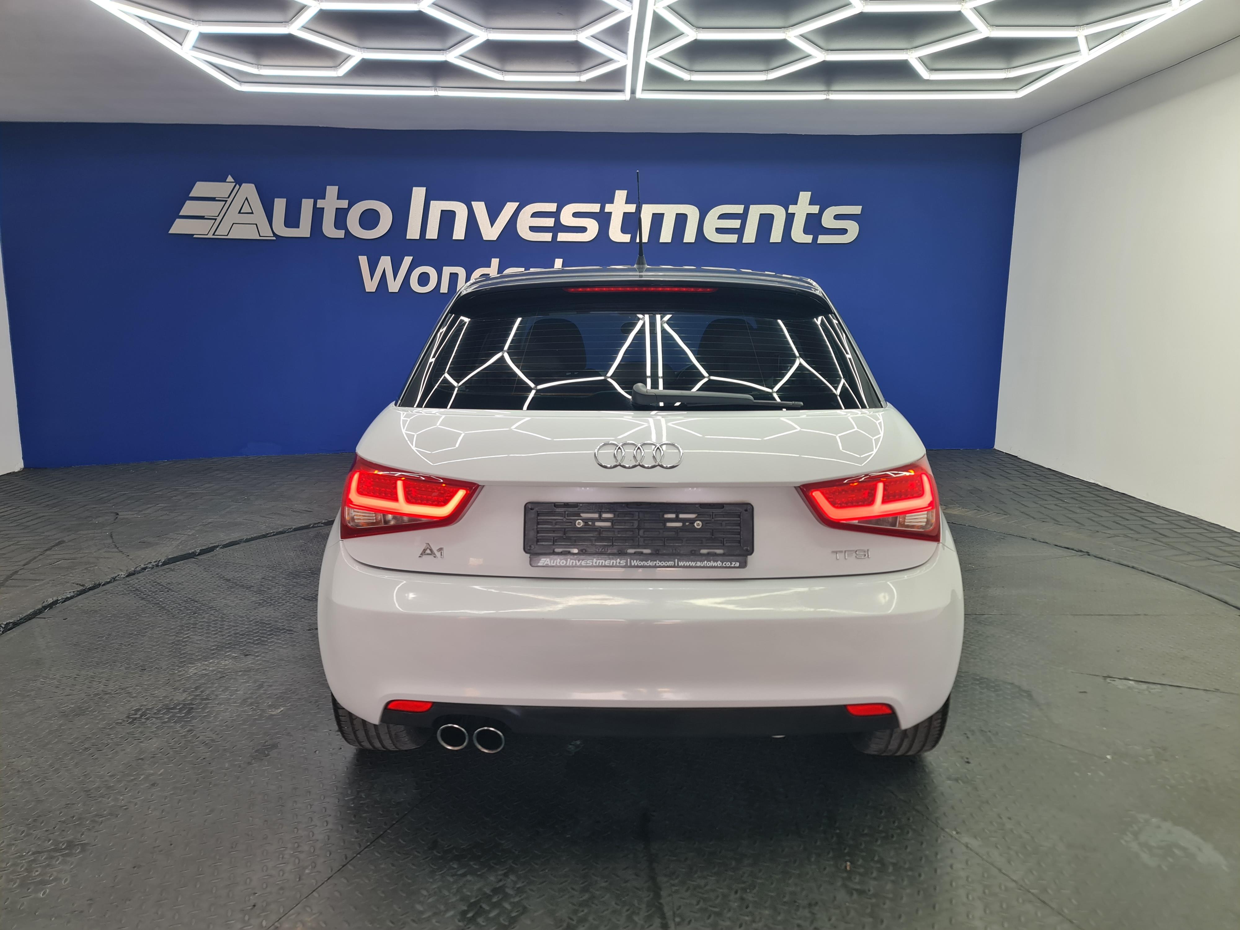 AUDI A1 SPORTBACK 1.4T FSI  AMB S-TRON - 8