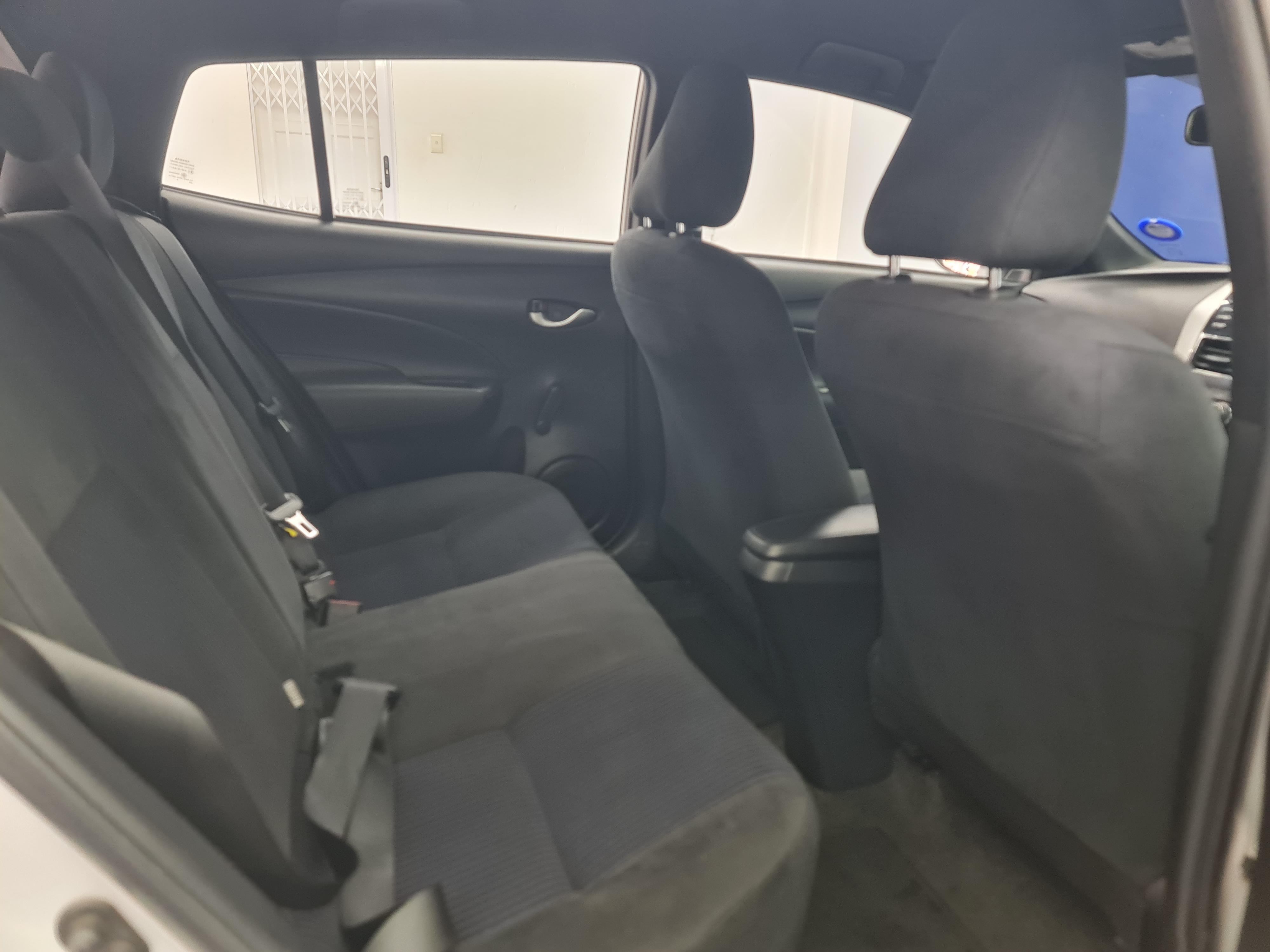 TOYOTA YARIS 1.5 XI 5DR - 14