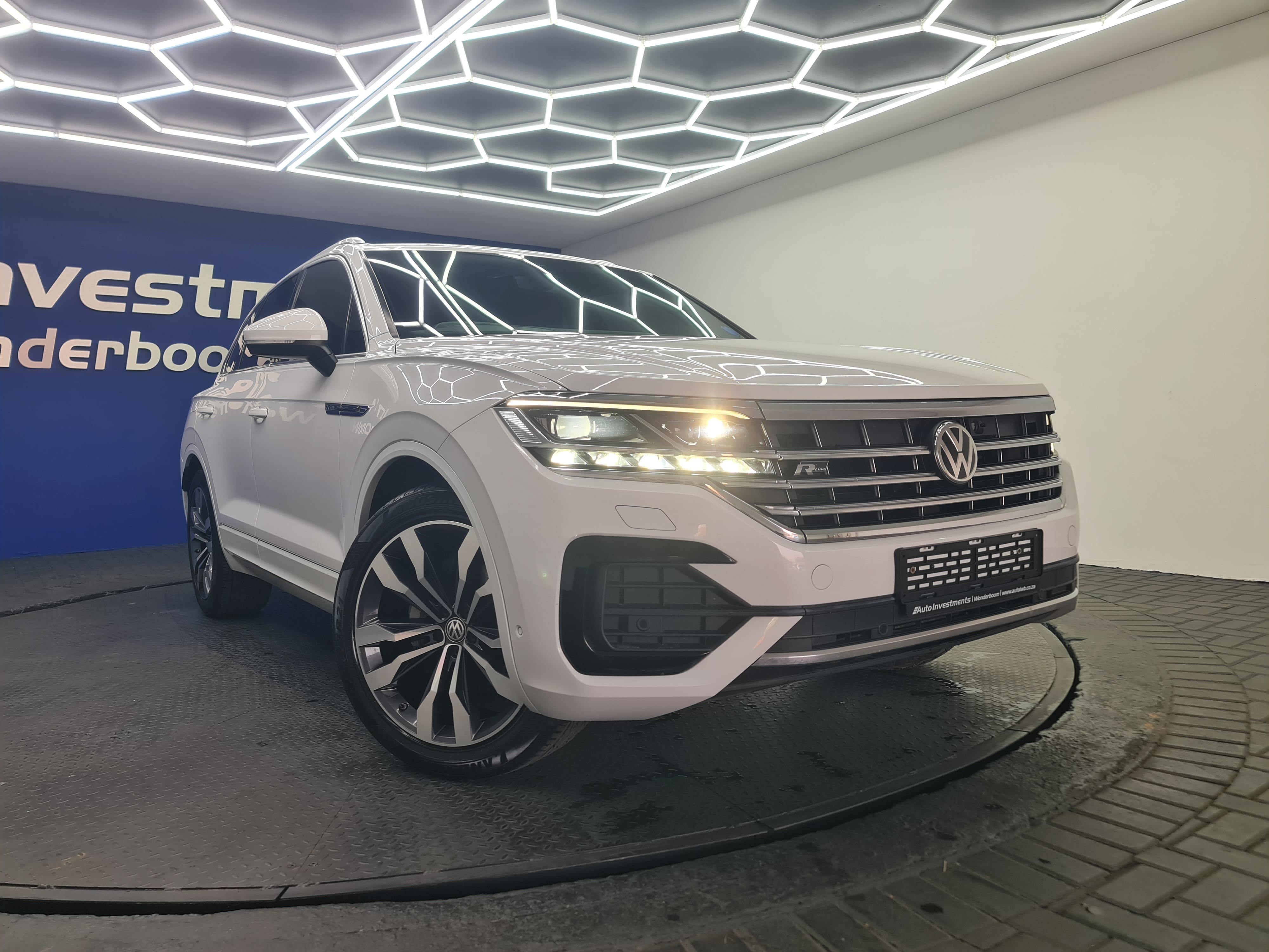 VOLKSWAGEN TOUAREG 3.0 TDI V6 EXECUTIVE - 1